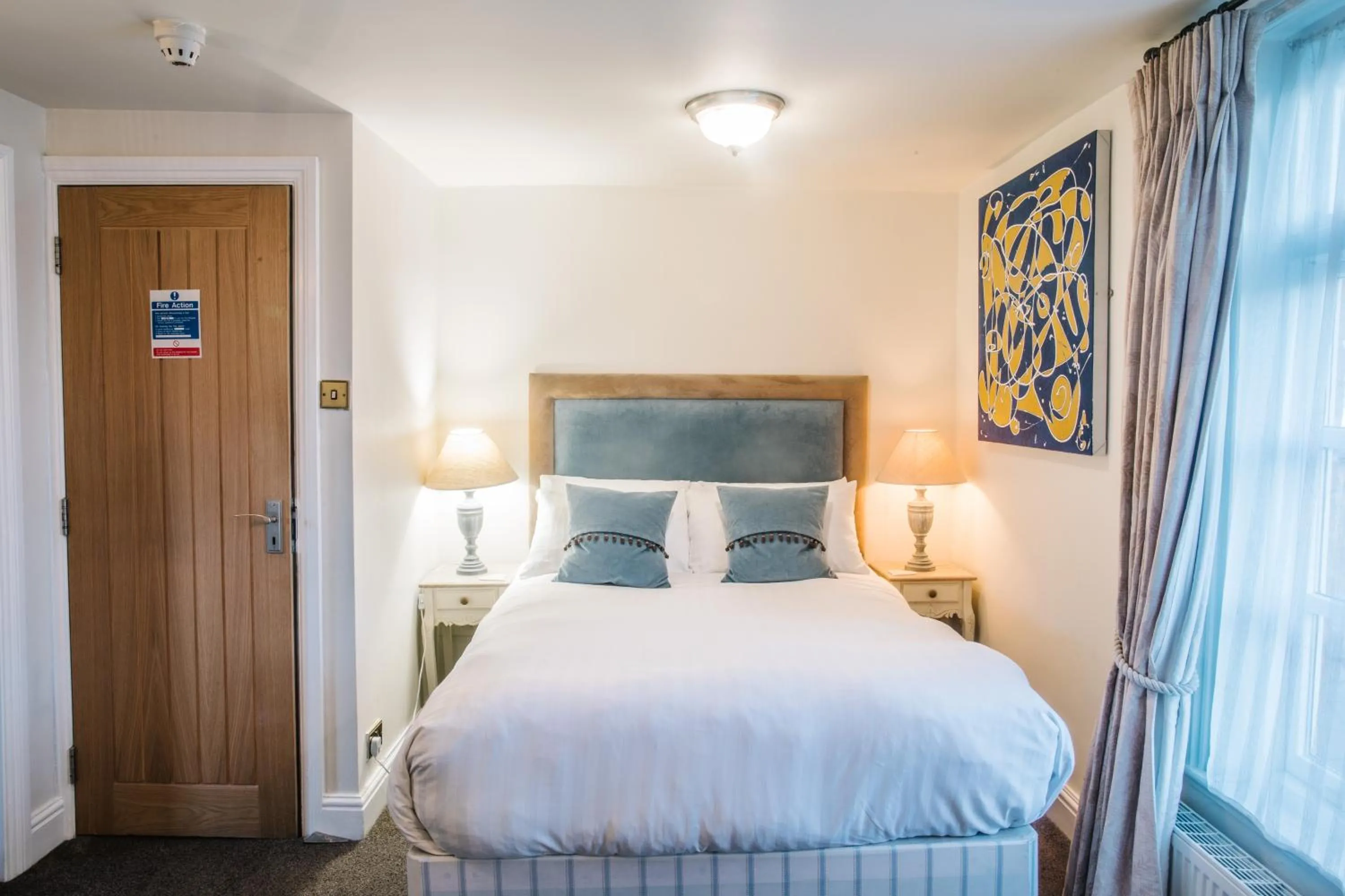 Bed in The Old Fourpenny Hotel