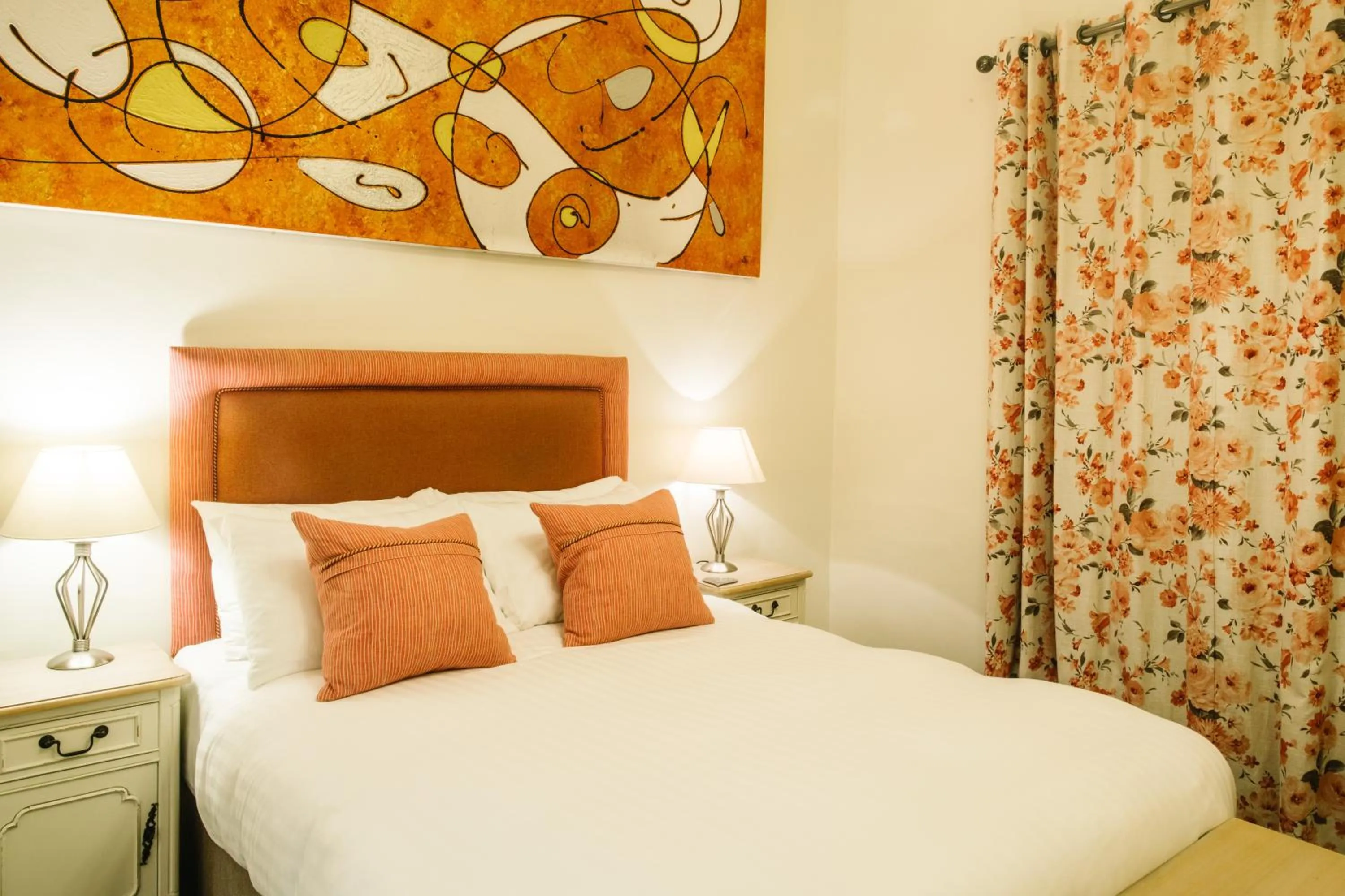 Bed in The Old Fourpenny Hotel