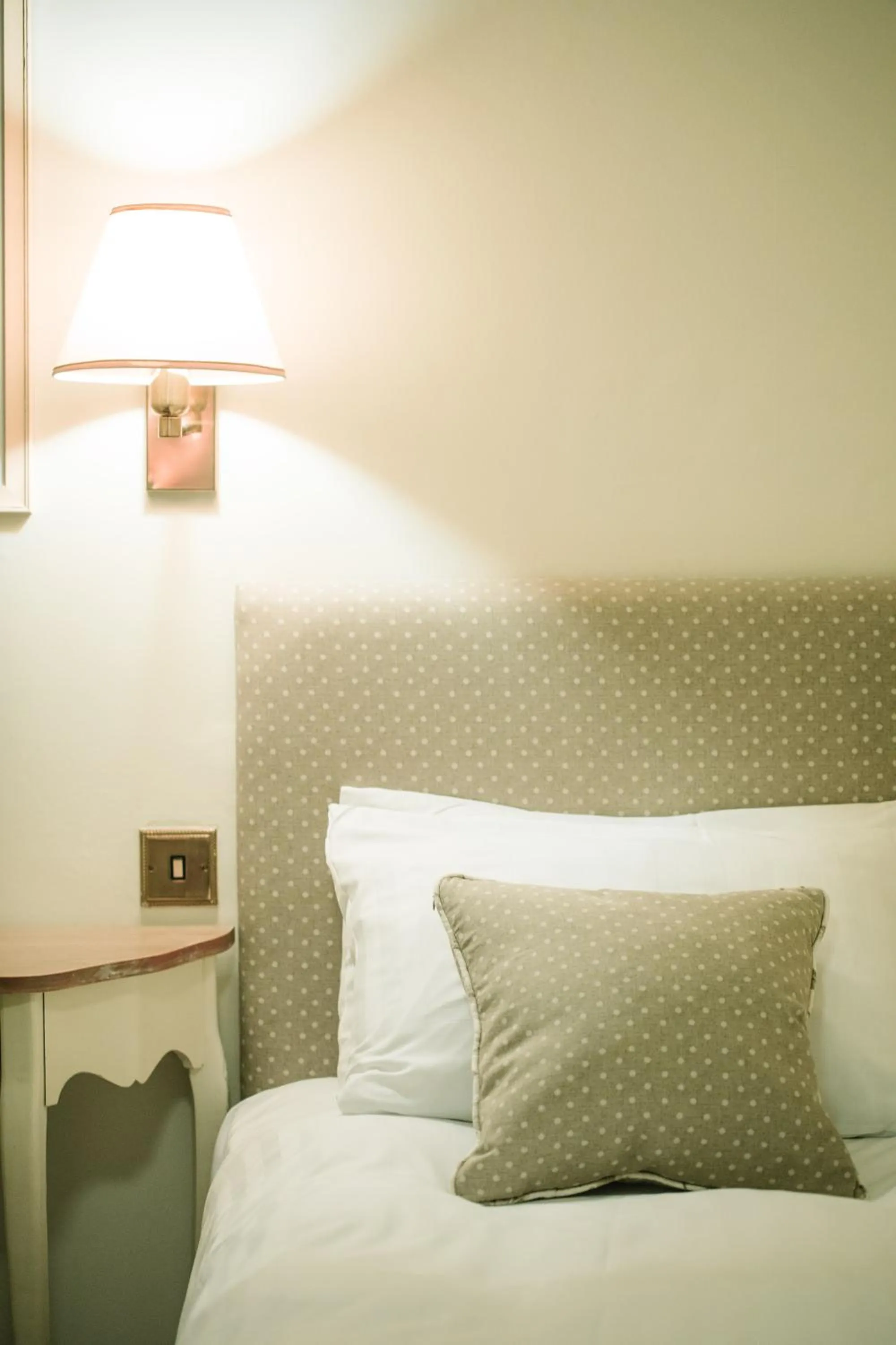 Bed in The Old Fourpenny Hotel