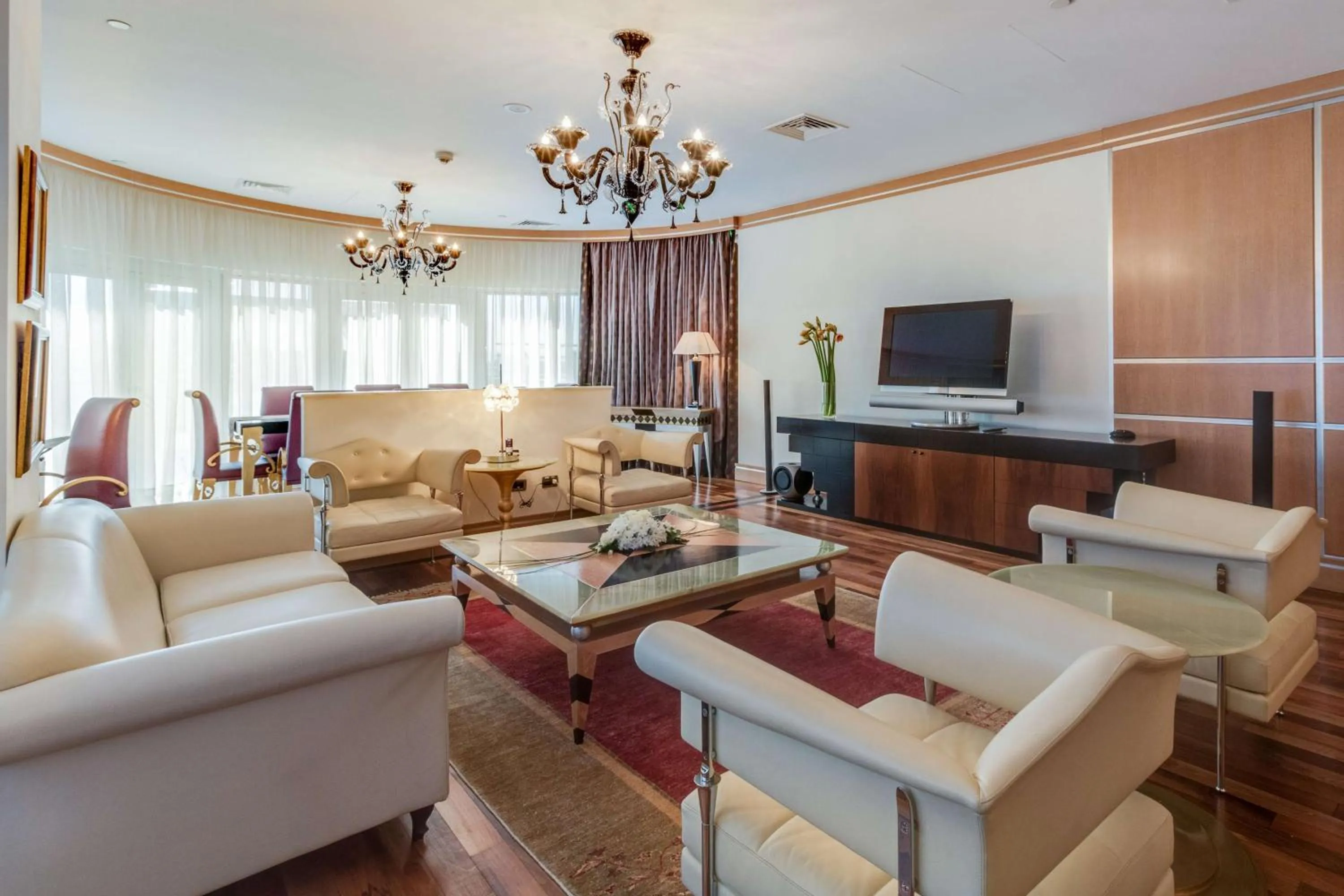 Photo of the whole room in Hyatt Regency Kyiv