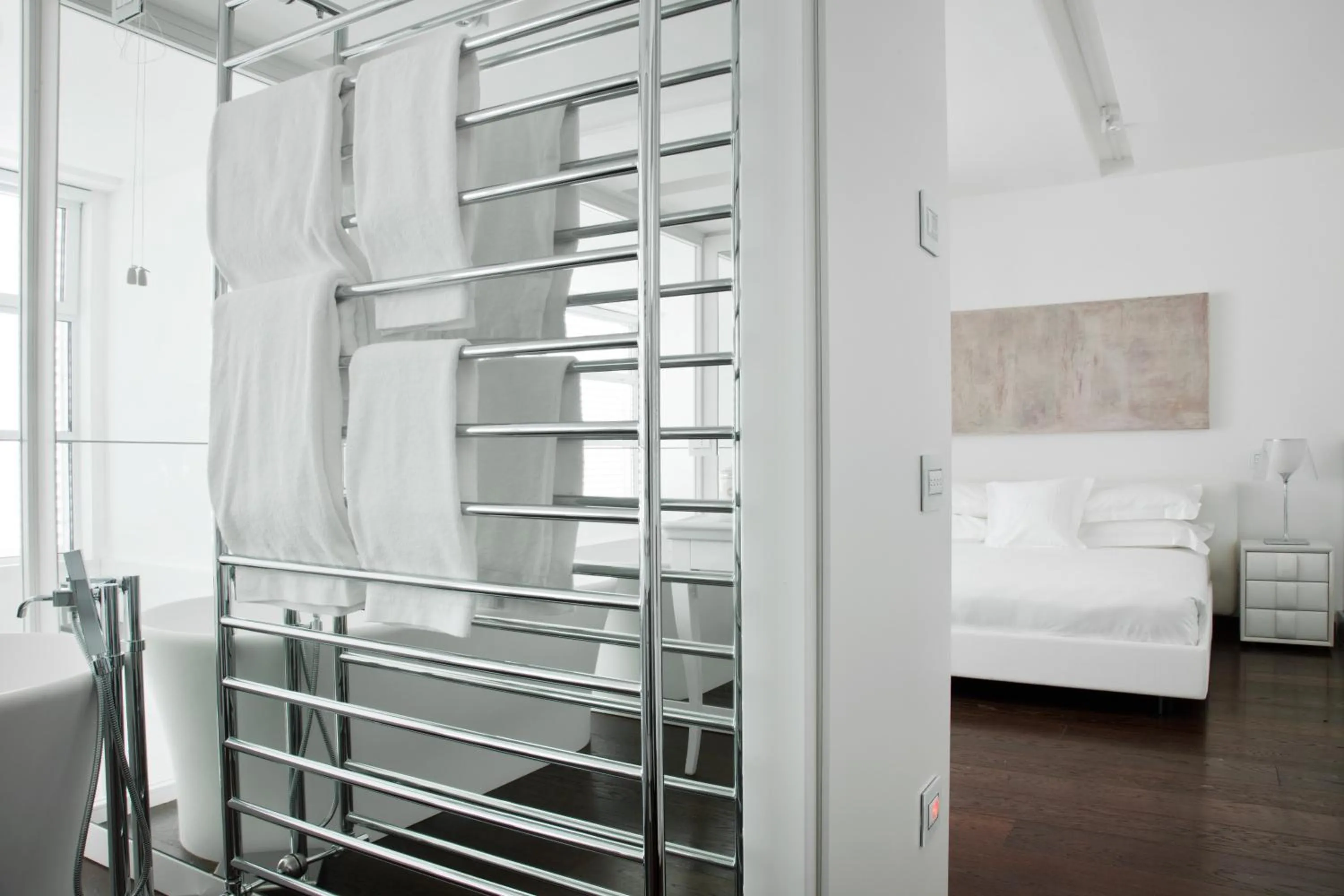 Photo of the whole room, Bed in Magna Pars l'Hotel à Parfum, Small Luxury Hotels of the World