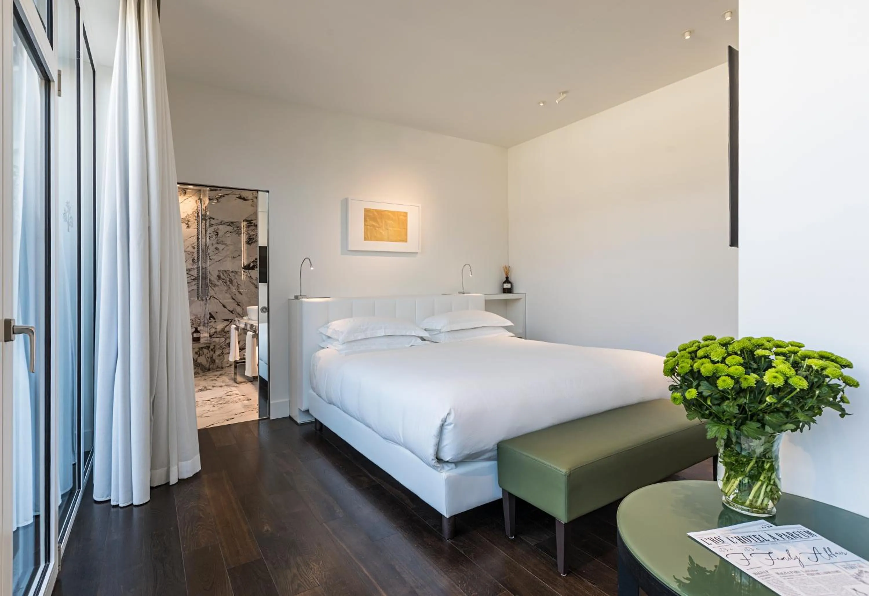 Bed in Magna Pars l'Hotel à Parfum, Small Luxury Hotels of the World