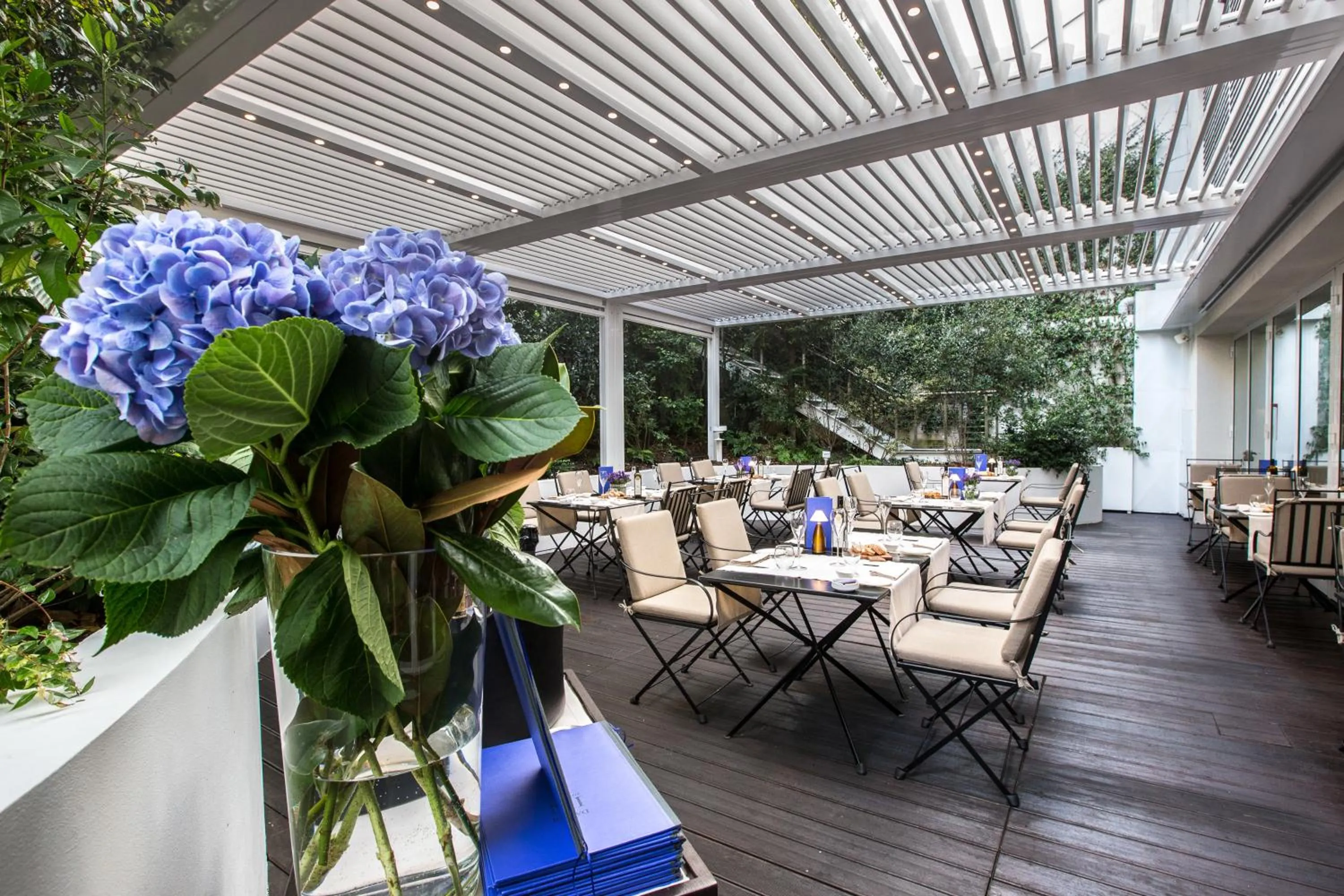 Restaurant/places to eat in Magna Pars l'Hotel à Parfum, Small Luxury Hotels of the World