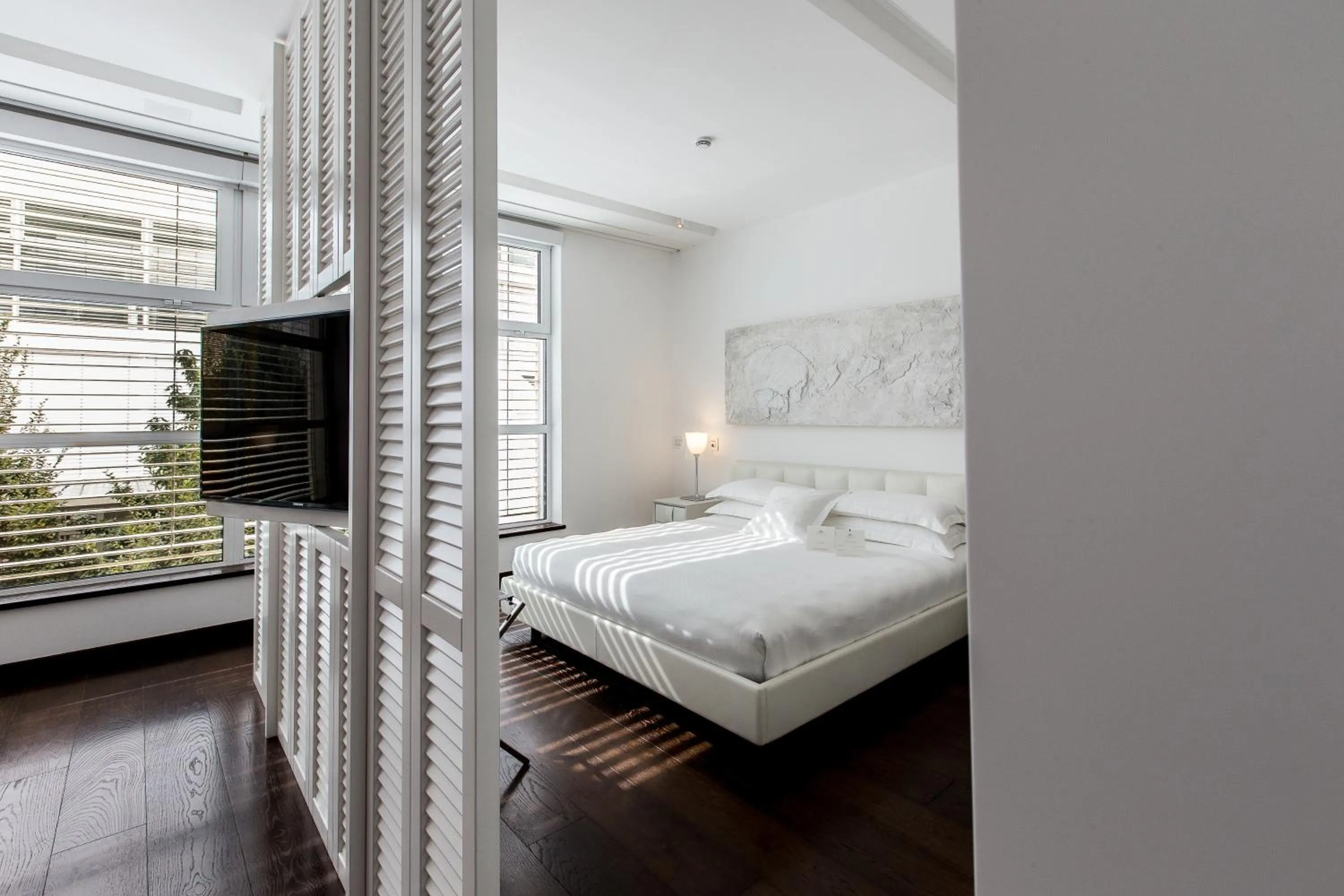 Bed in Magna Pars l'Hotel à Parfum, Small Luxury Hotels of the World