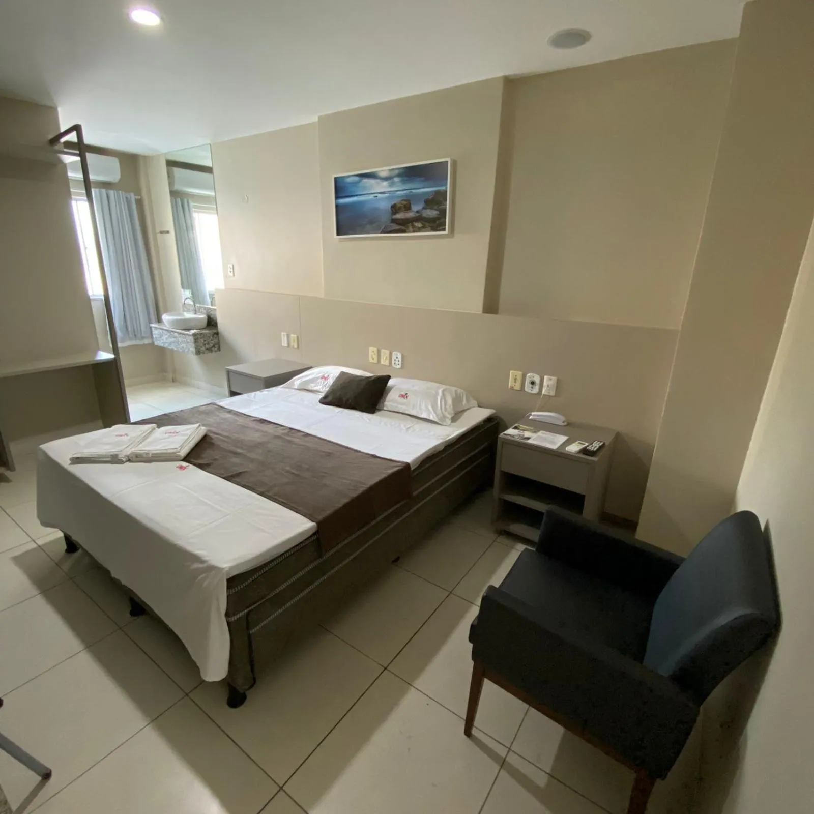 Photo of the whole room, Bed in Onix Hotel Aeroporto