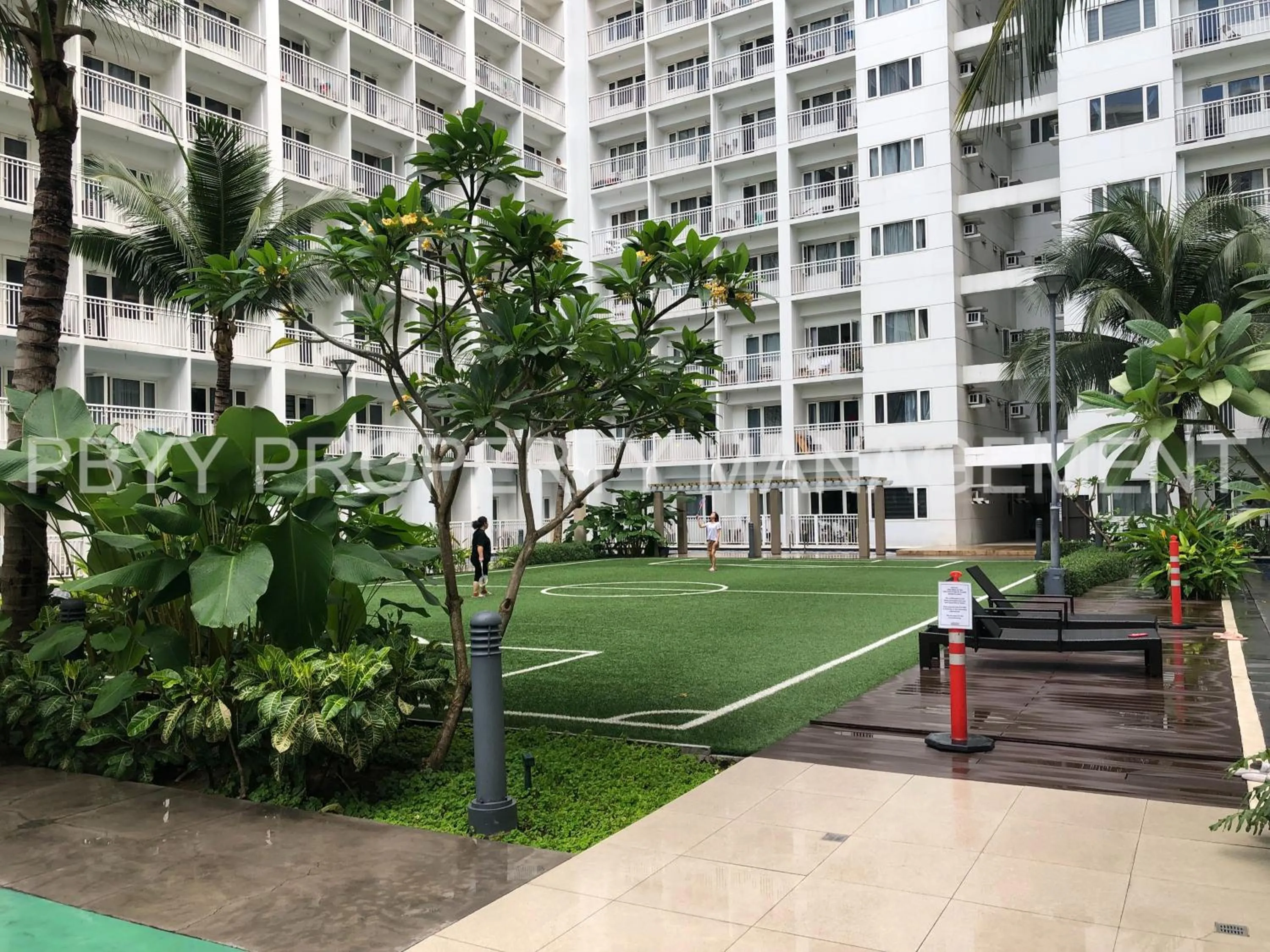 Children play ground in Shore Residences, Mall Of Asia Complex Stayction by PBYY