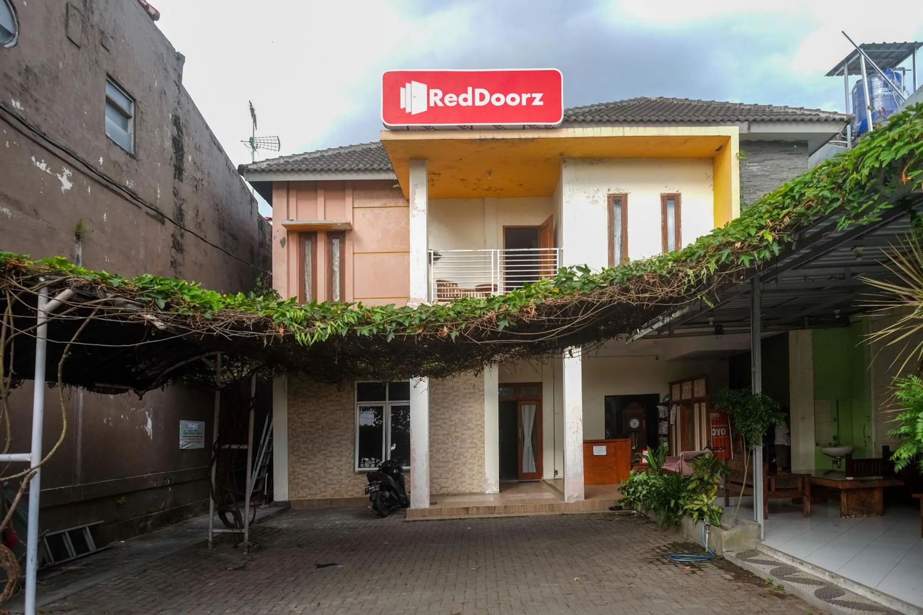 Property building in RedDoorz Syariah at Griya Hanum Condoongcatur