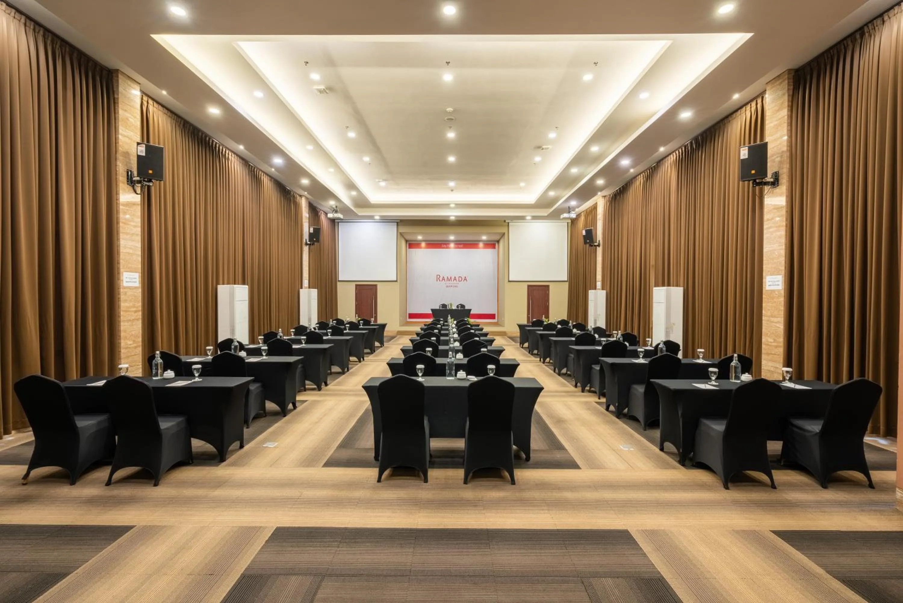 Meeting/conference room in Sahid Serpong