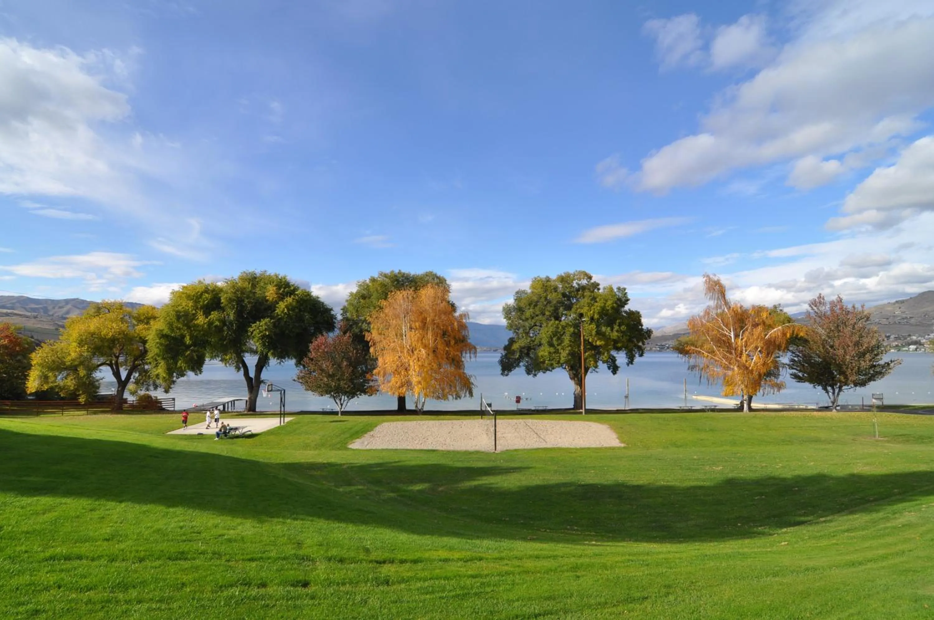 Area and facilities in Lakeside Lodge and Suites