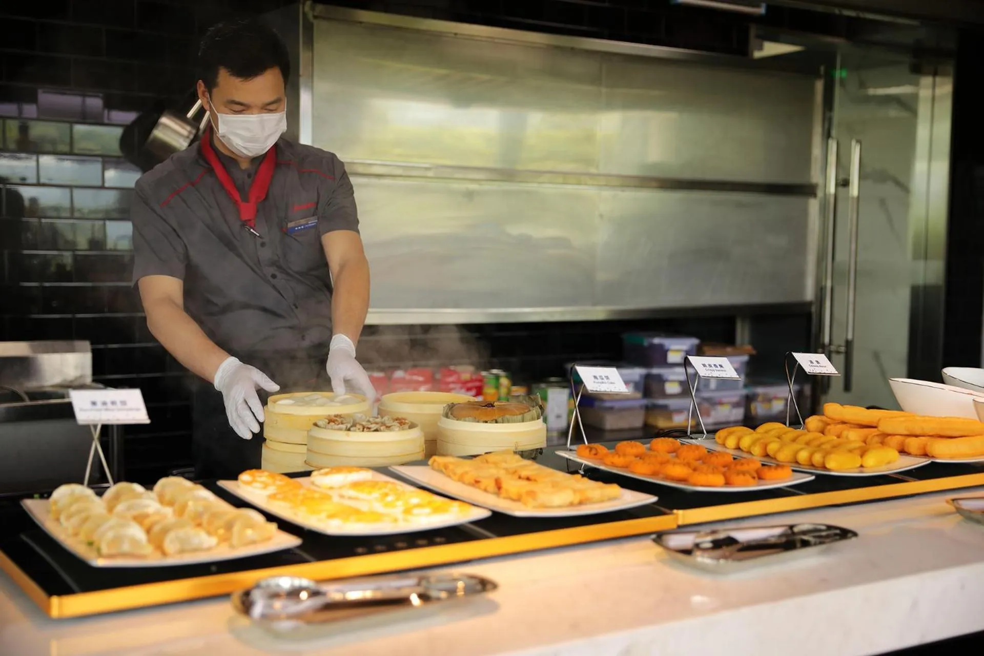 Staff in Hampton By Hilton Hangzhou Future Sign Technology City