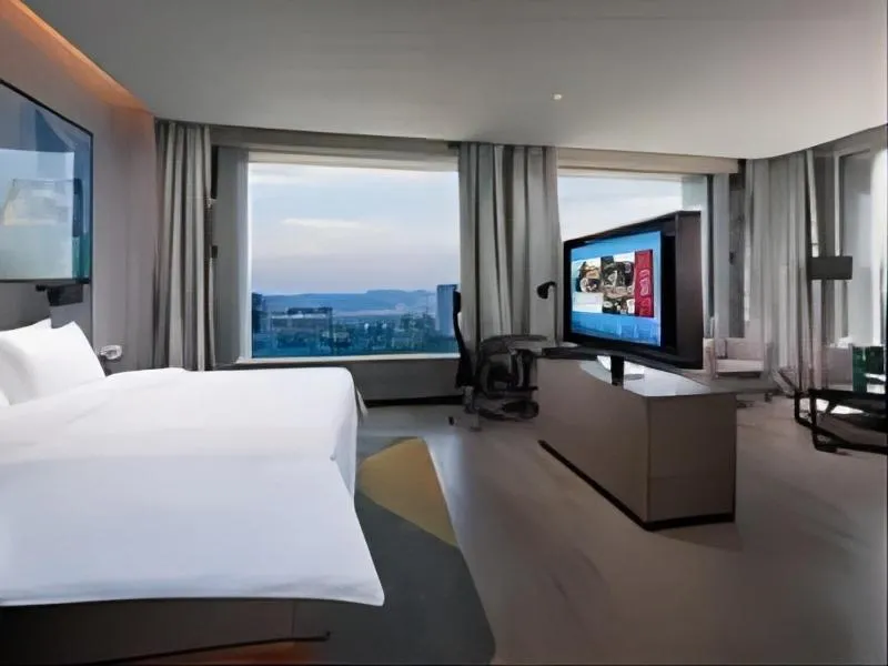 Bedroom, Bed in Hampton By Hilton Hangzhou Future Sign Technology City