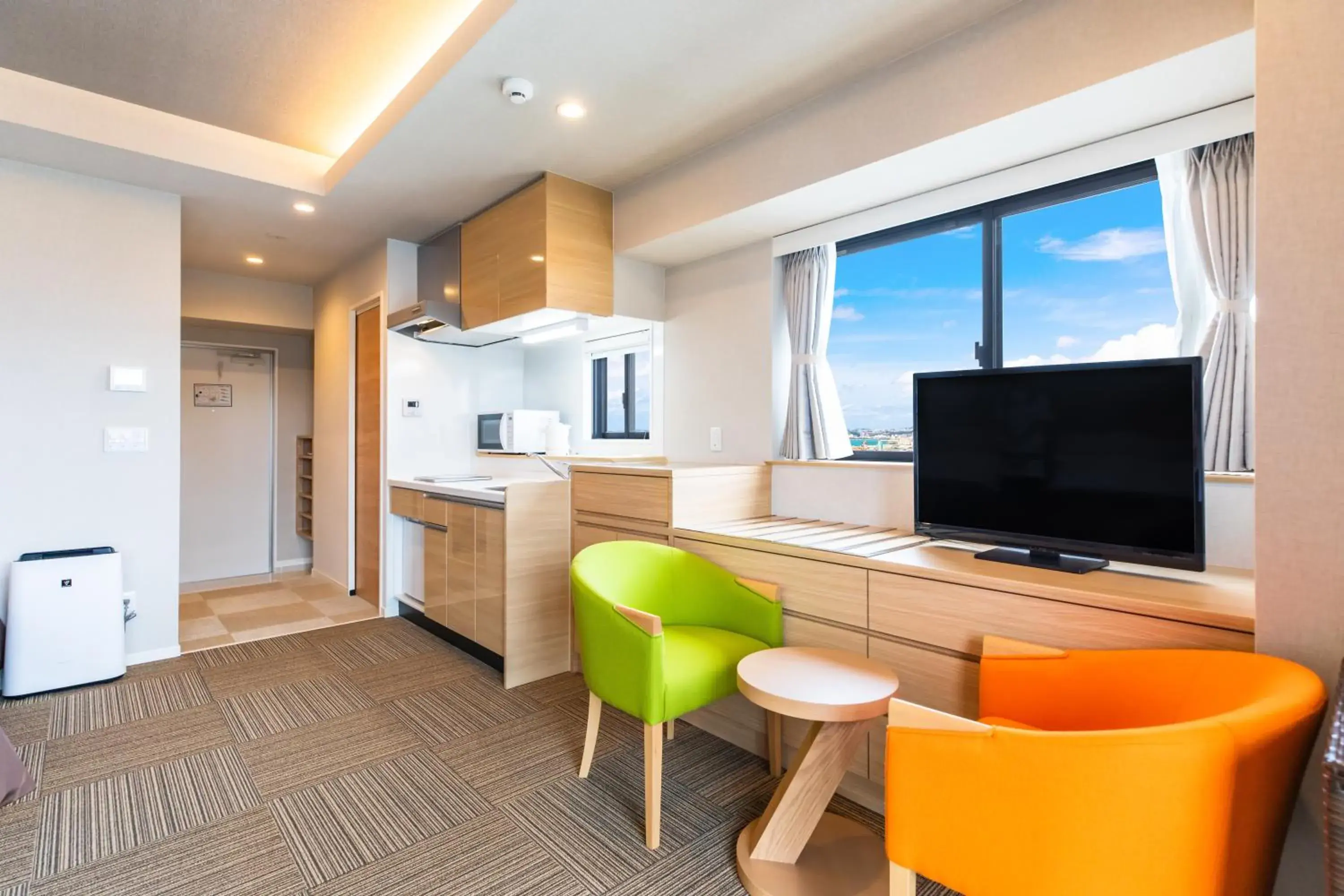 Standard Twin Room - single occupancy - 2nd-4th floor in Yenns Marina Inn Mercy Standard Twin Room - single occupancy - 2nd-4th floor in Yenns Marina Inn Mercy