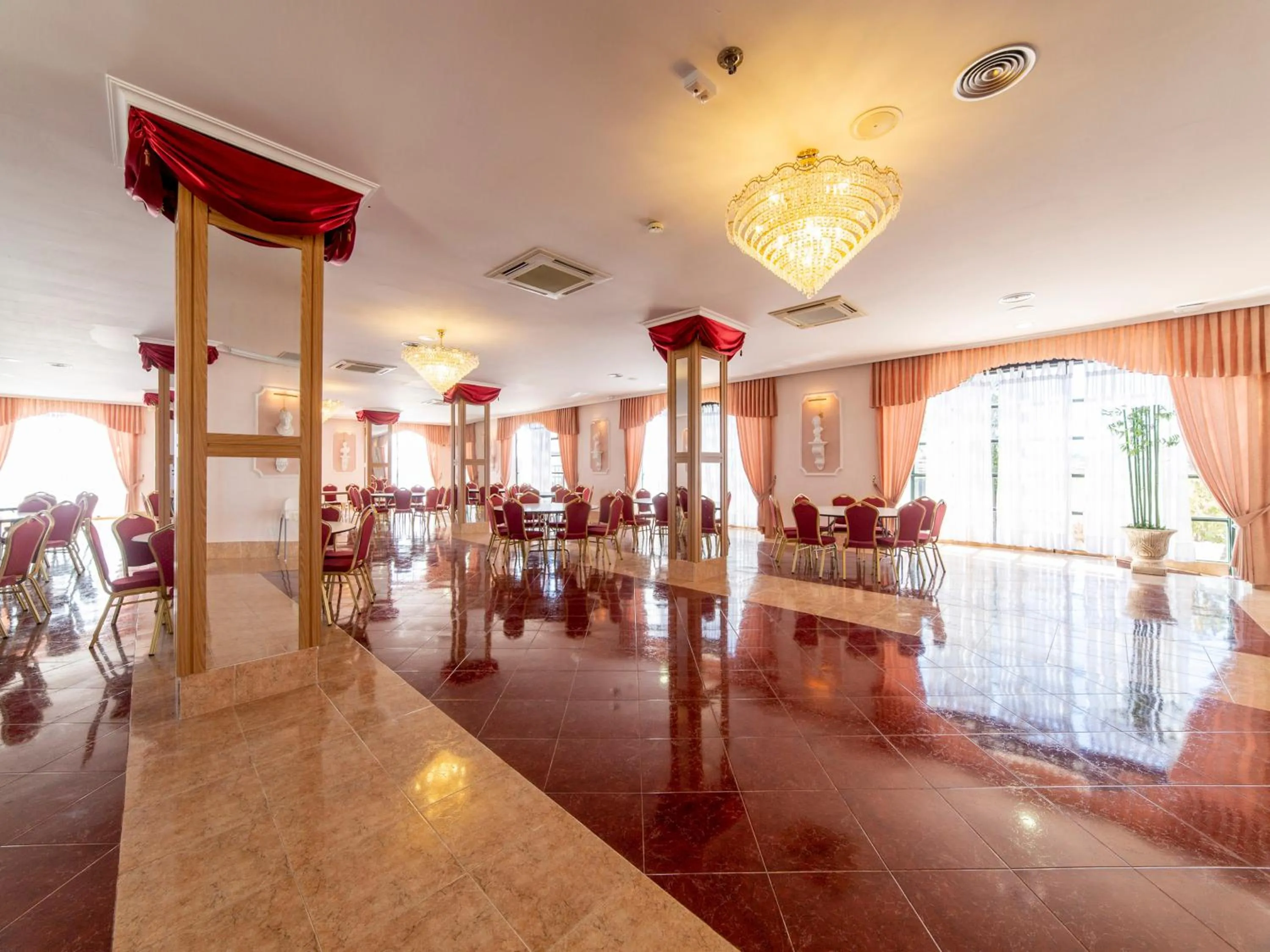 Area and facilities in Hotel El Prado by Vivere Stays