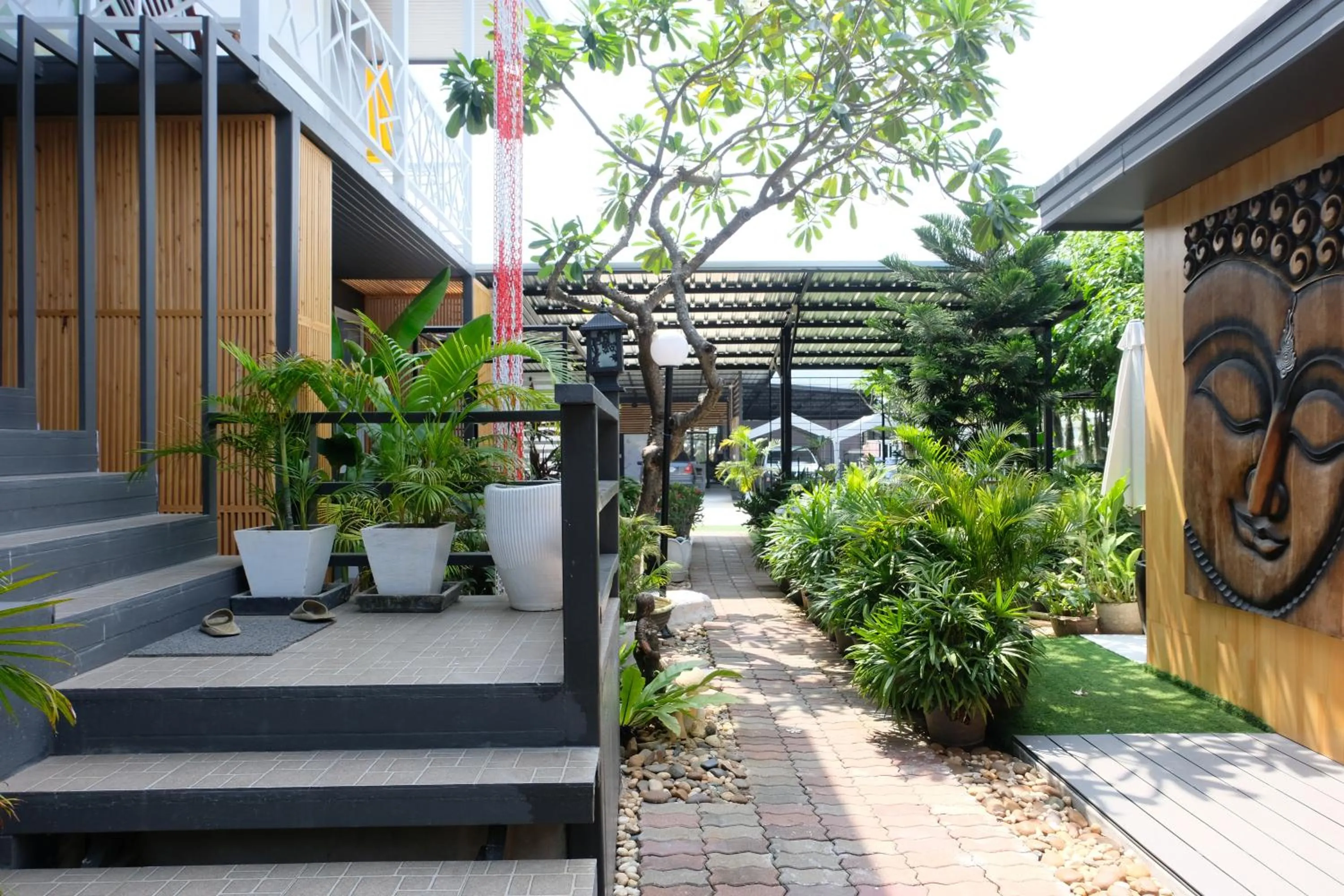 Property building in Baan Poon Garden