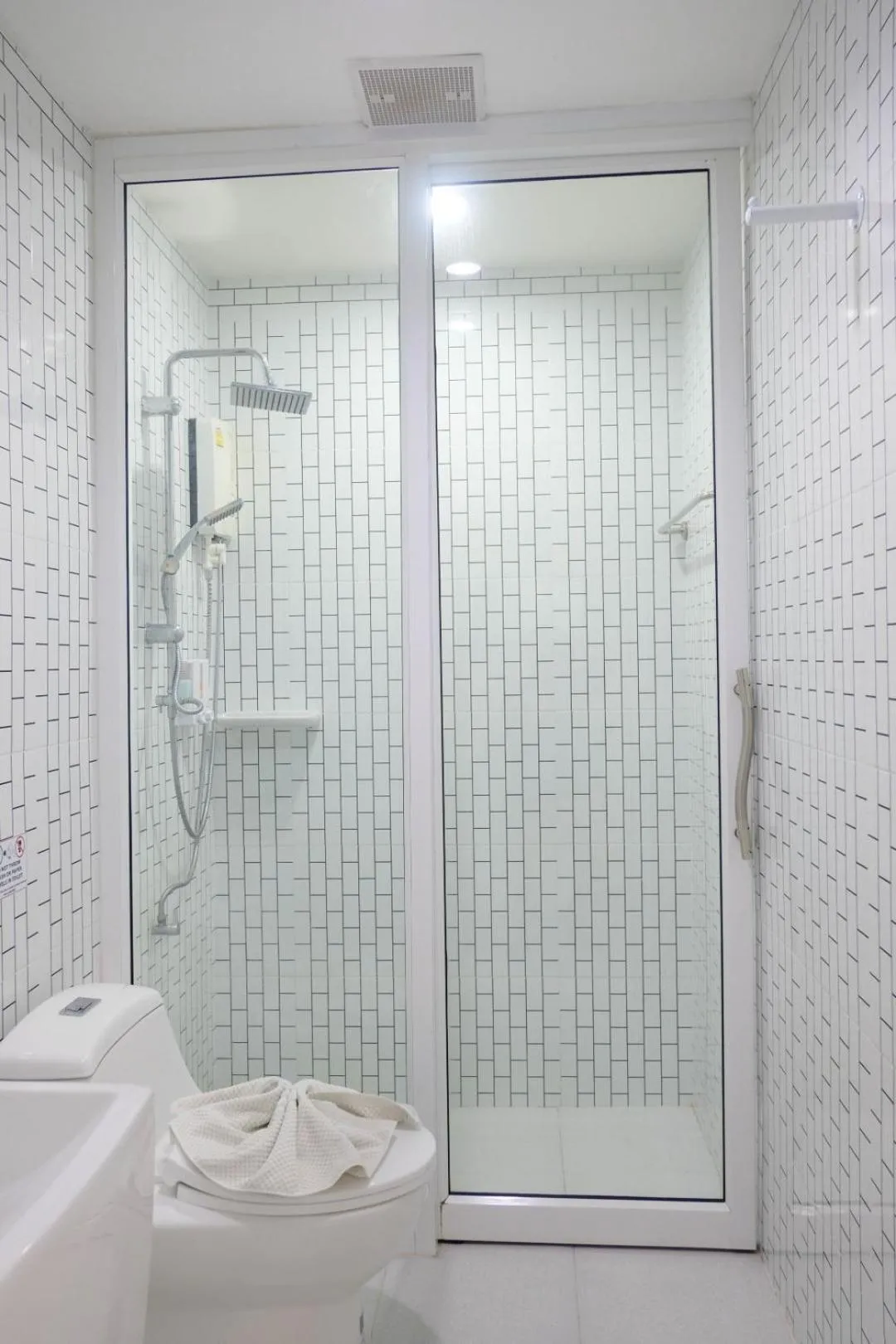 Shower in Baan Poon Garden