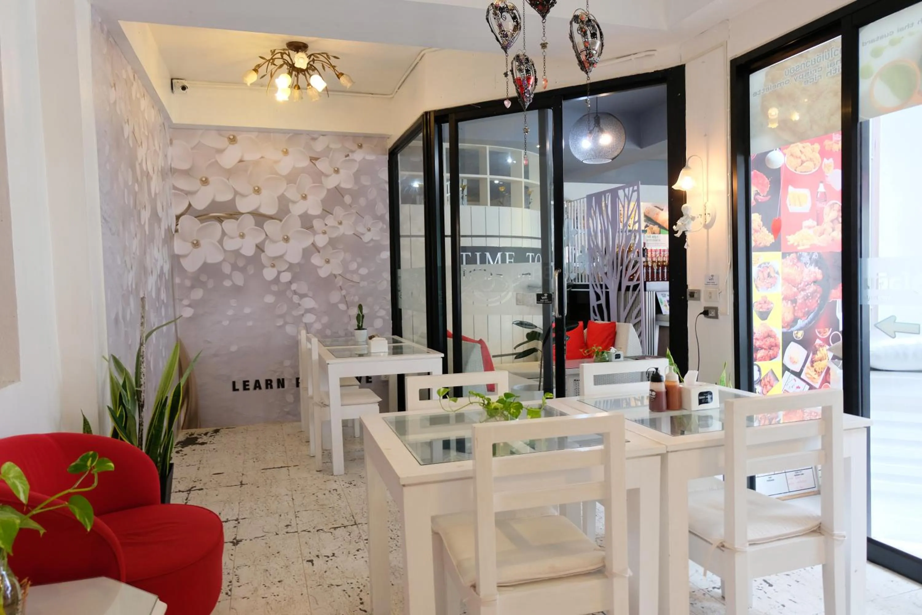 Restaurant/places to eat in Baan Poon Garden