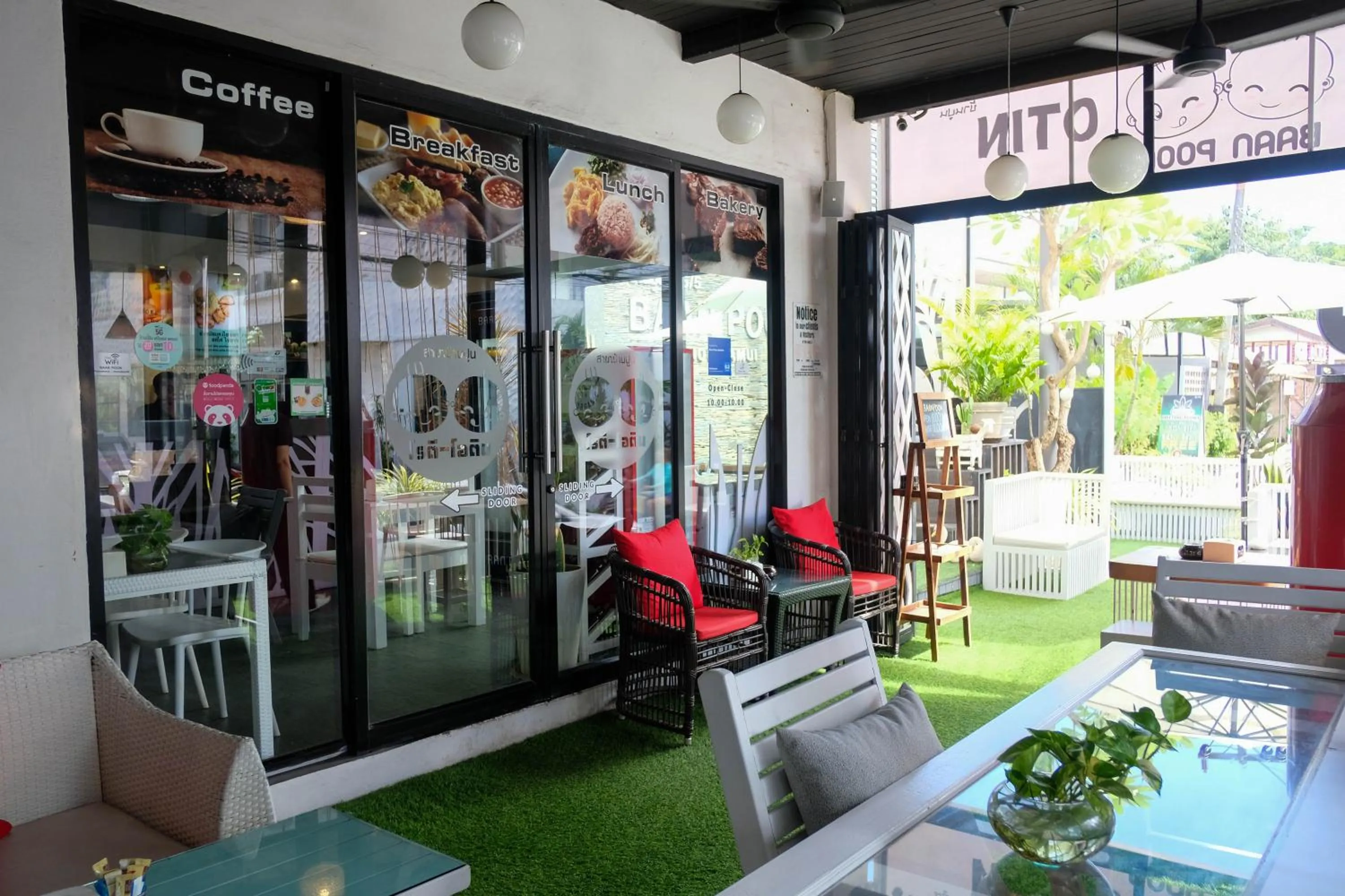 Restaurant/places to eat in Baan Poon Garden