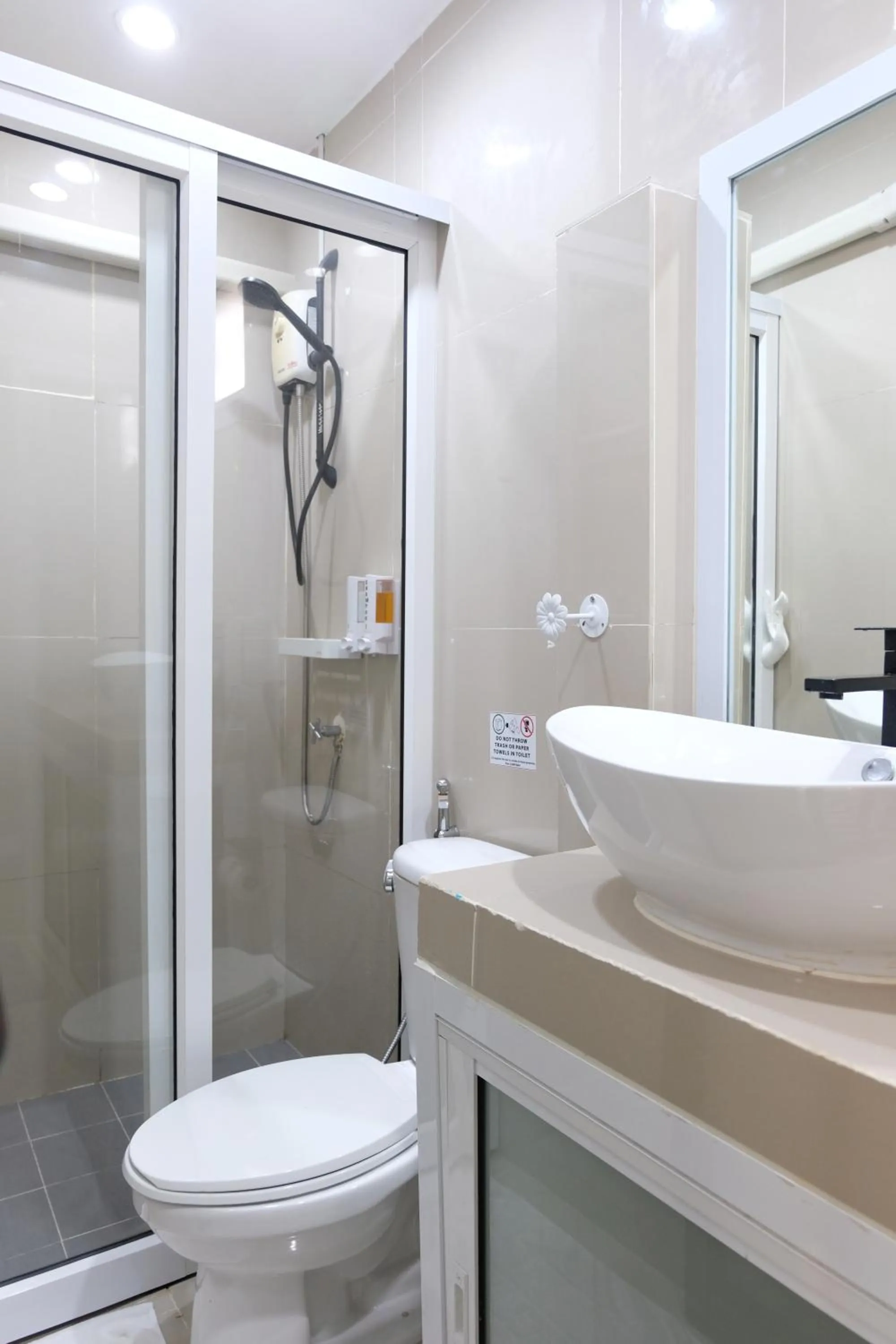 Bathroom in Baan Poon Garden