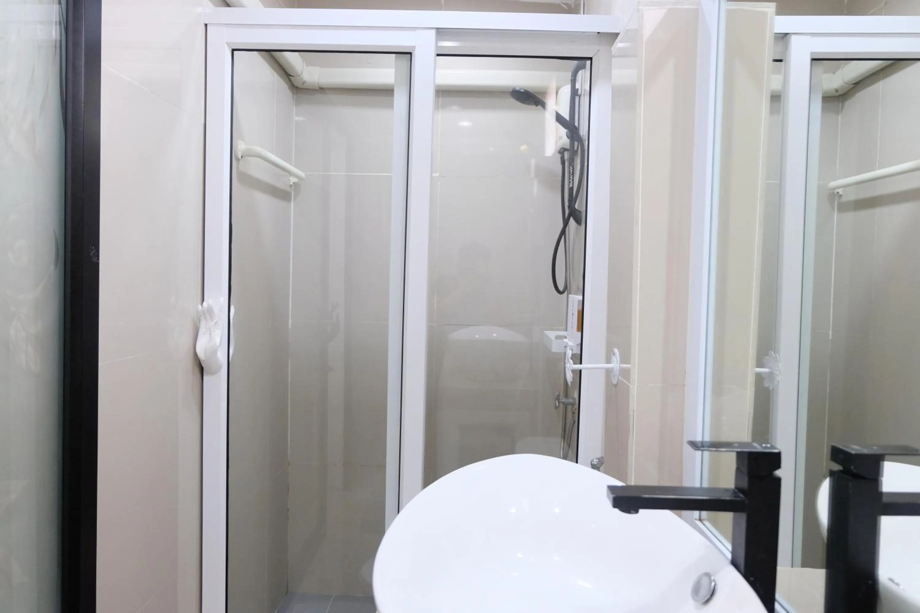 Bathroom in Baan Poon Garden