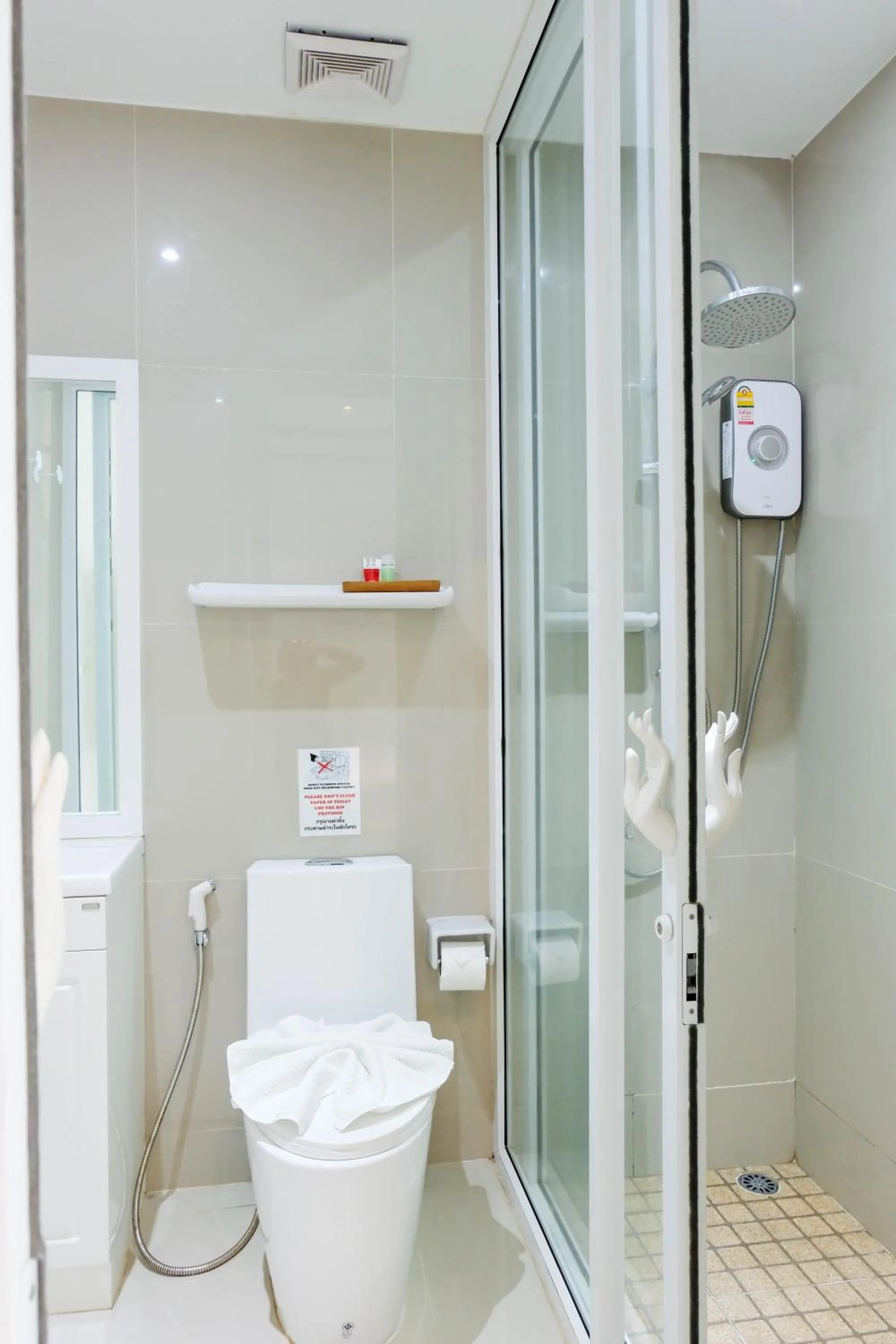 Shower in Baan Poon Garden