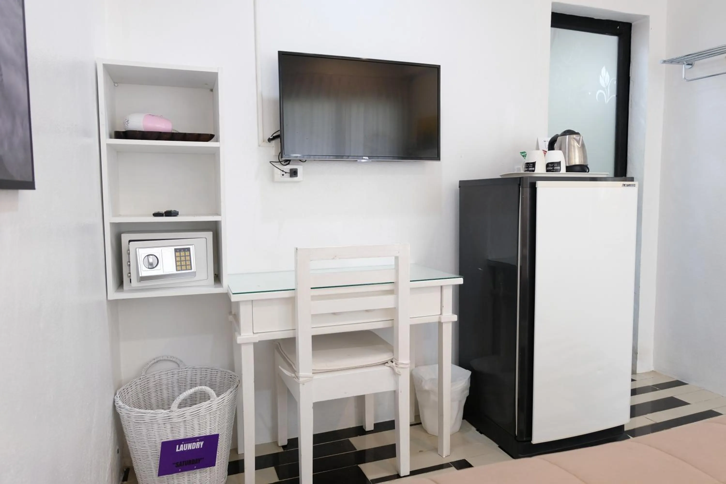 TV and multimedia in Baan Poon Garden