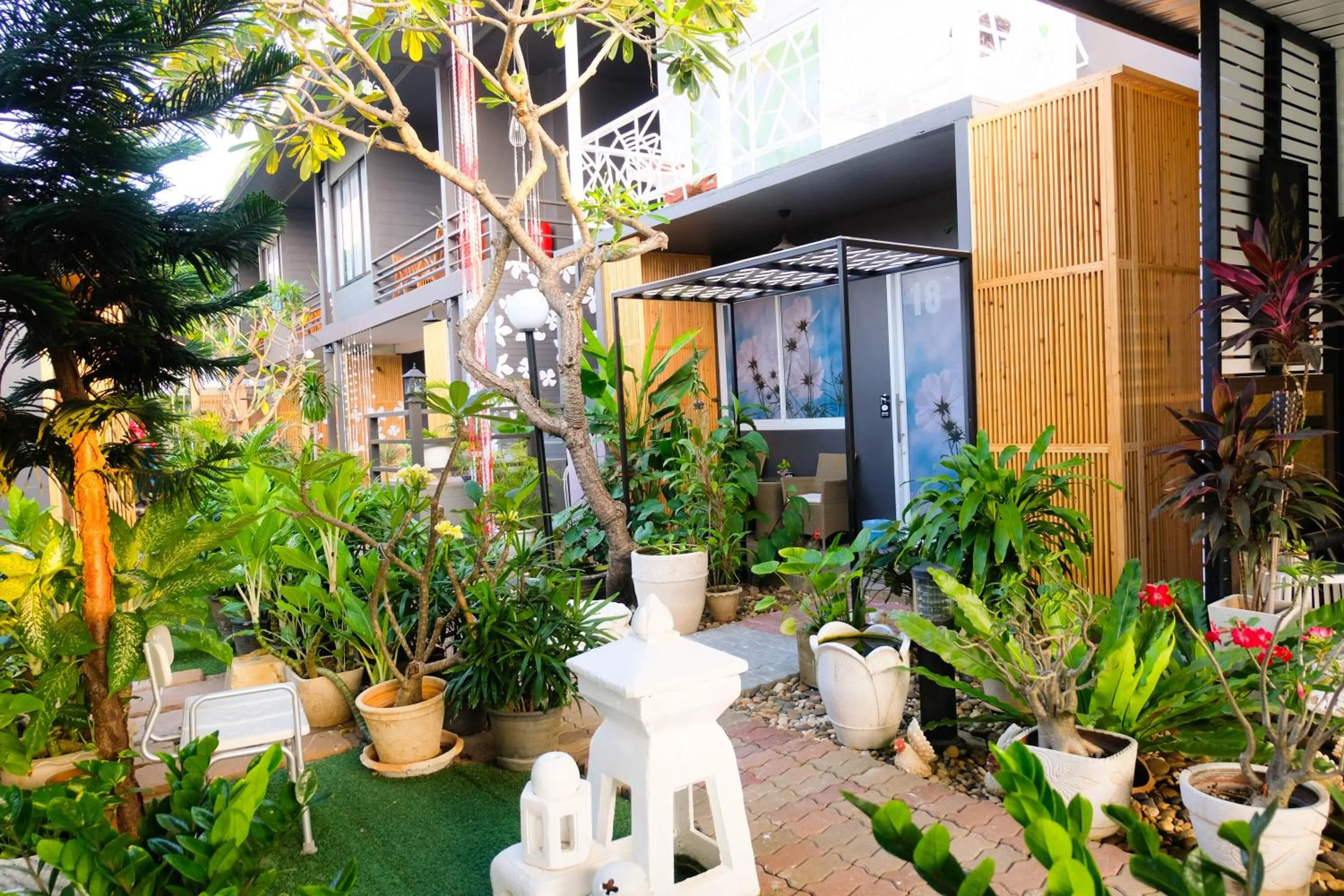 Property building in Baan Poon Garden