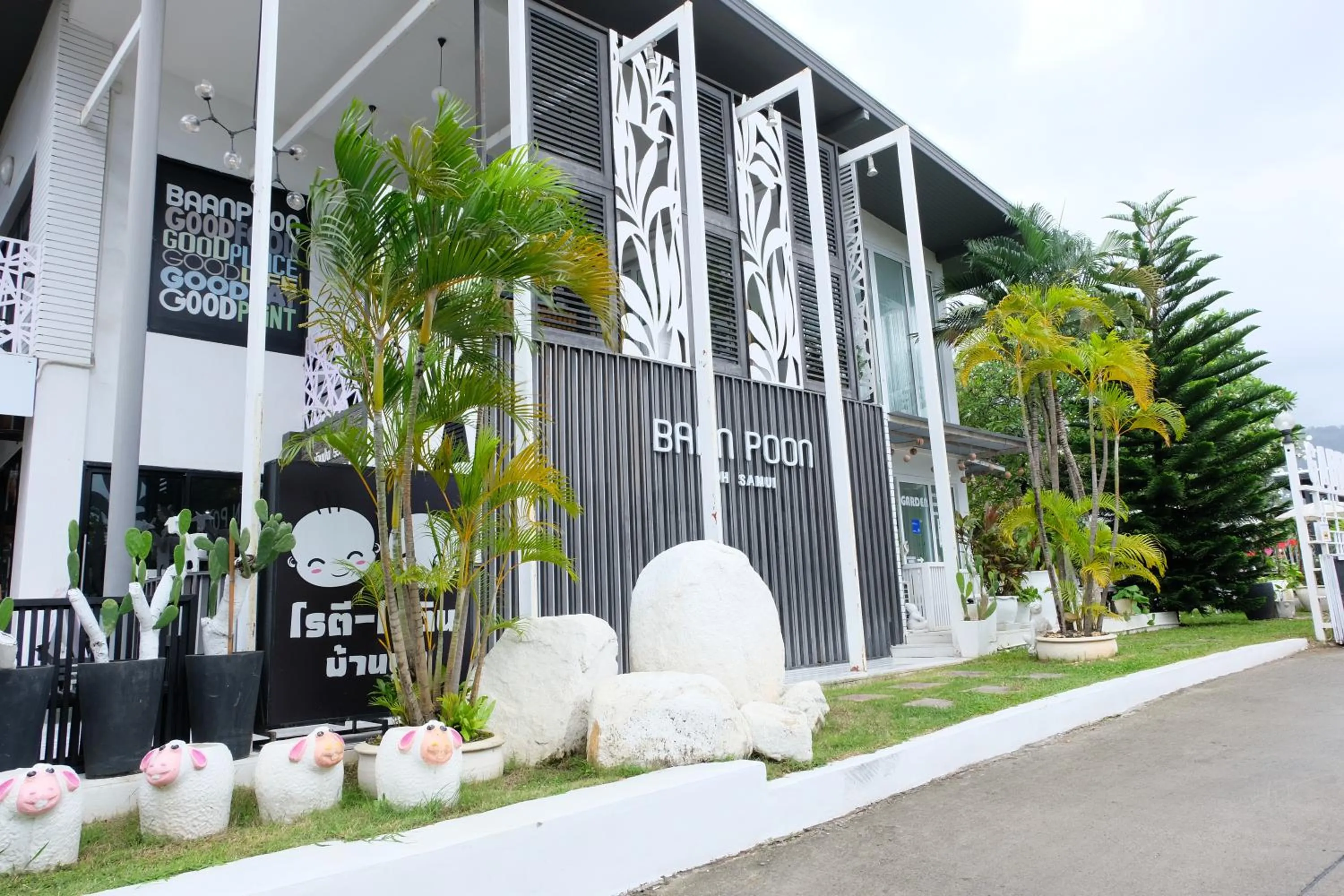 Property building in Baan Poon Garden