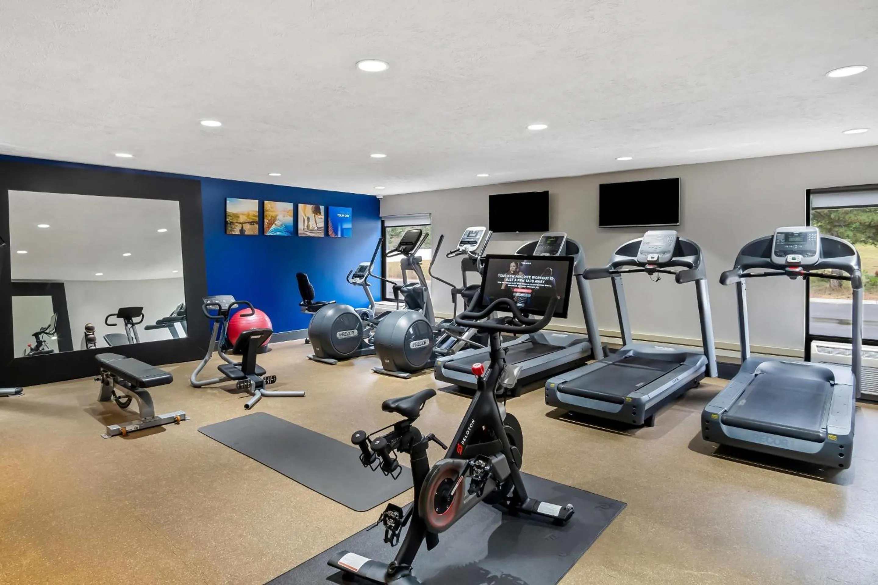 Fitness centre/facilities in Comfort Inn Cadillac