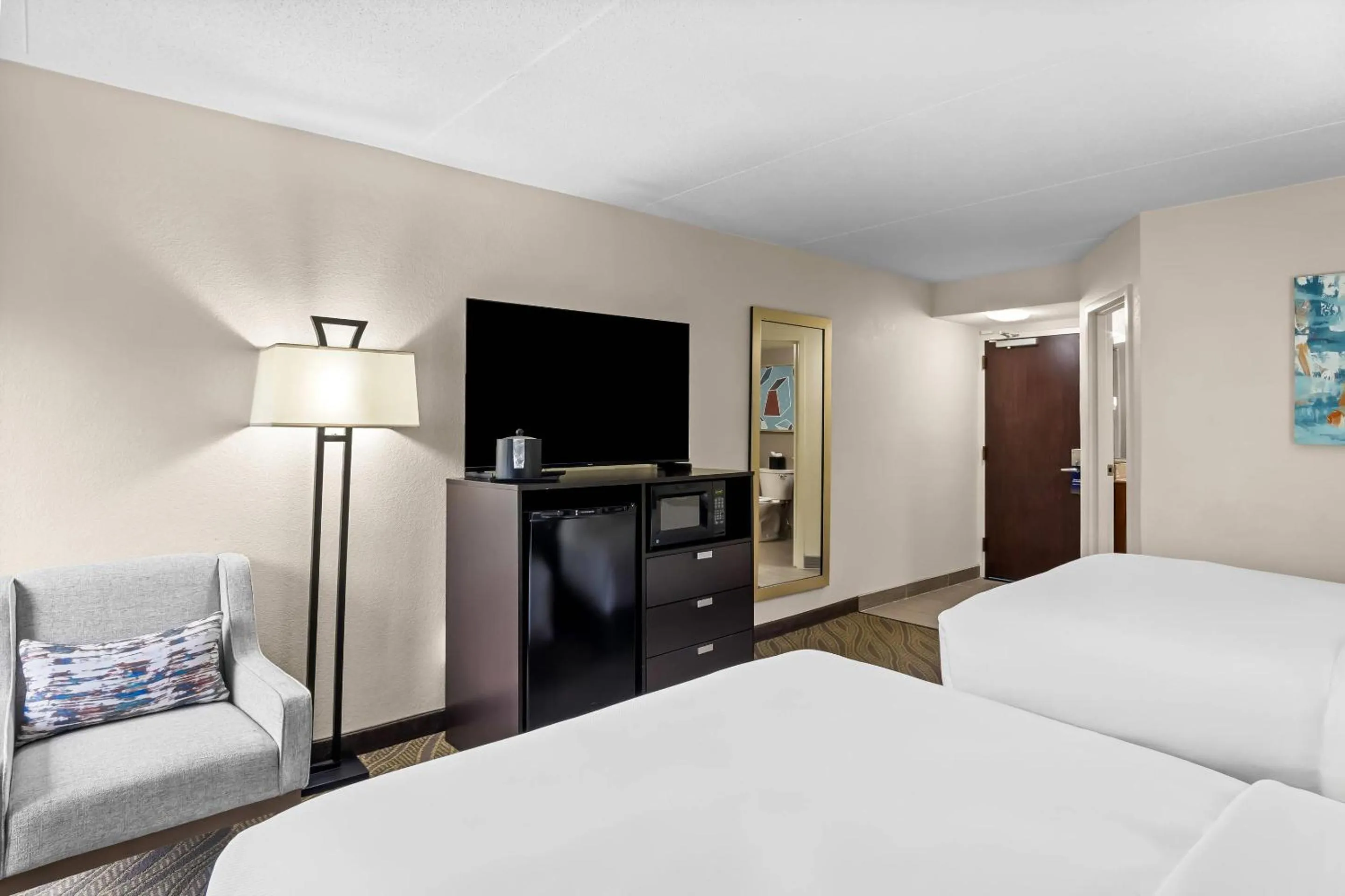 Bedroom, Bed in Comfort Inn Cadillac