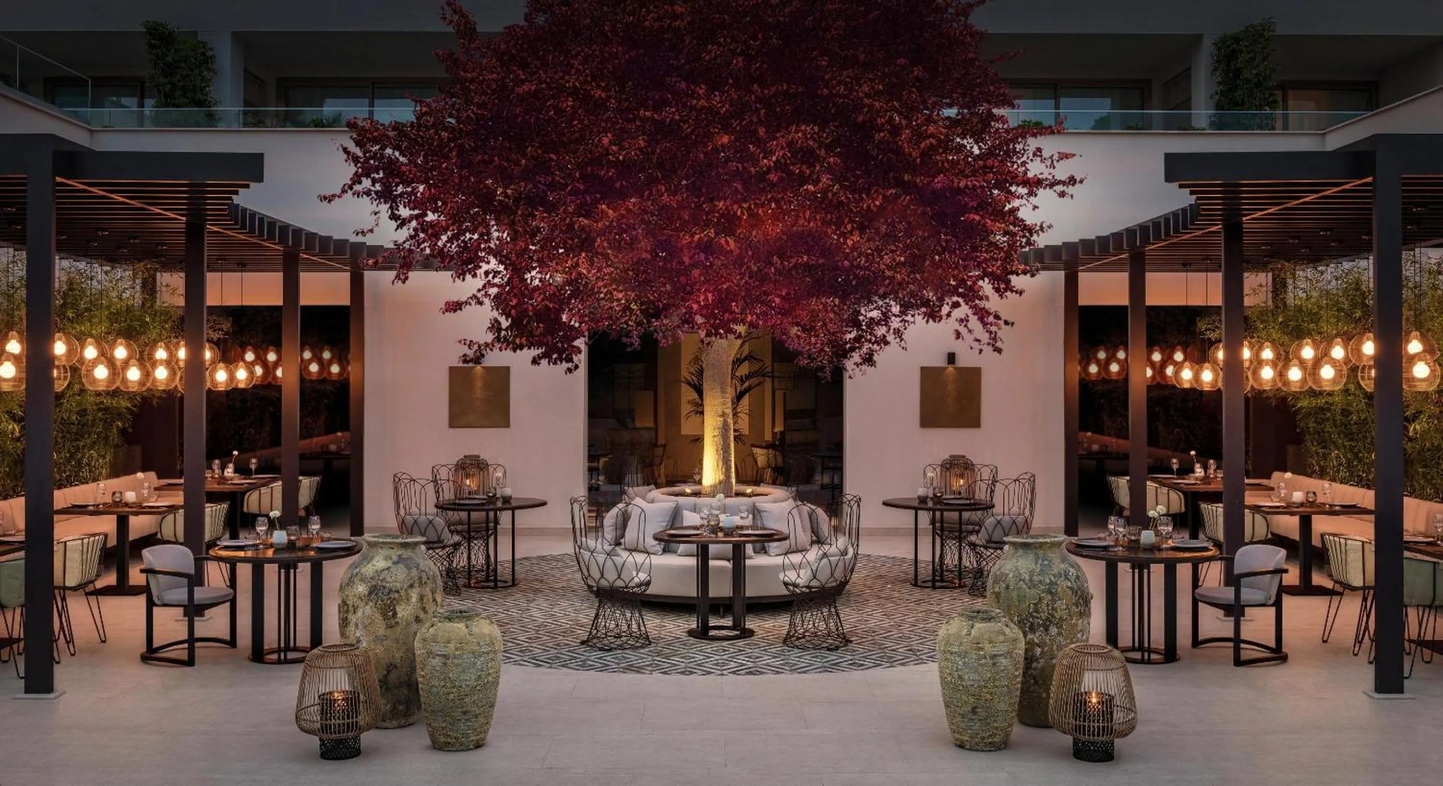 Restaurant/places to eat in Ikos Andalusia