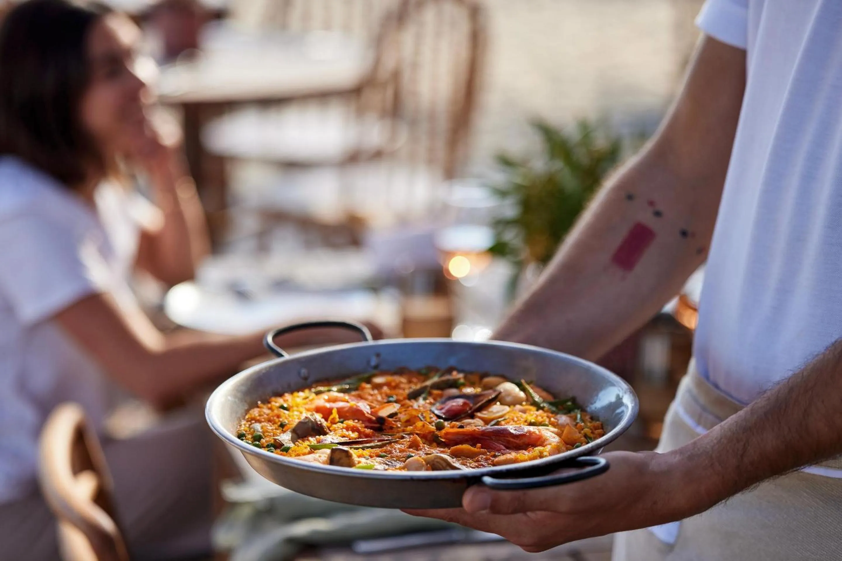 Restaurant/places to eat in Ikos Andalusia