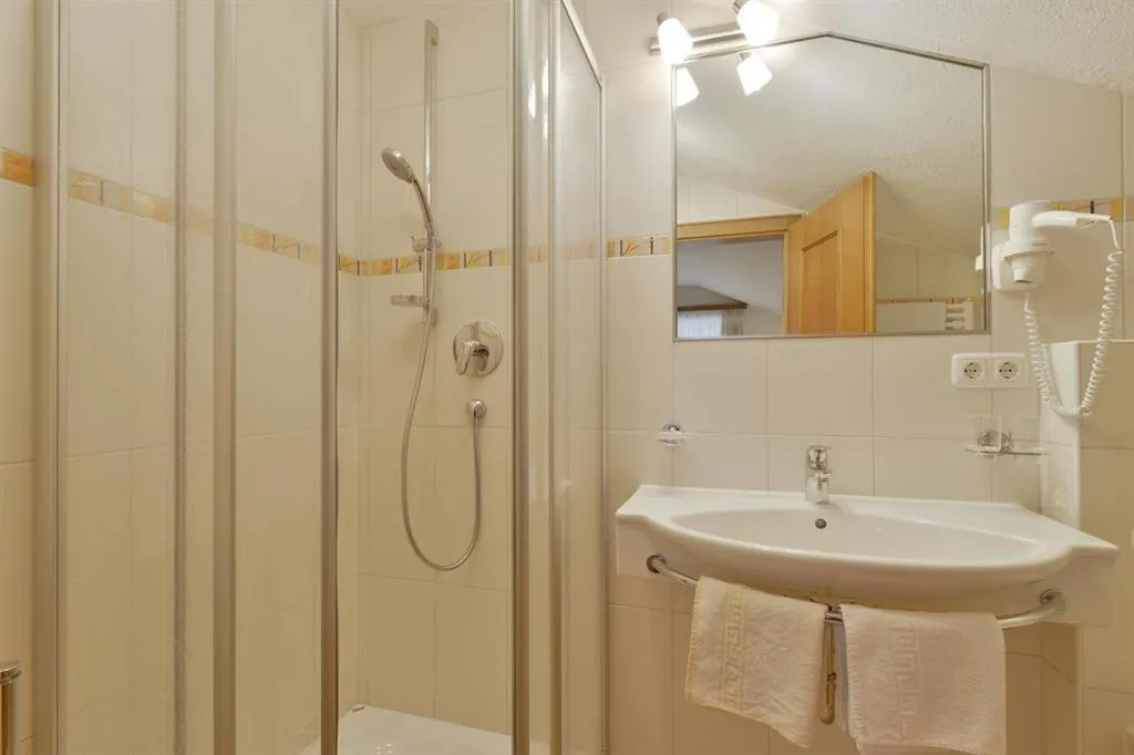 Photo of the whole room in Gästehaus Hoamatl ohne Frühstück