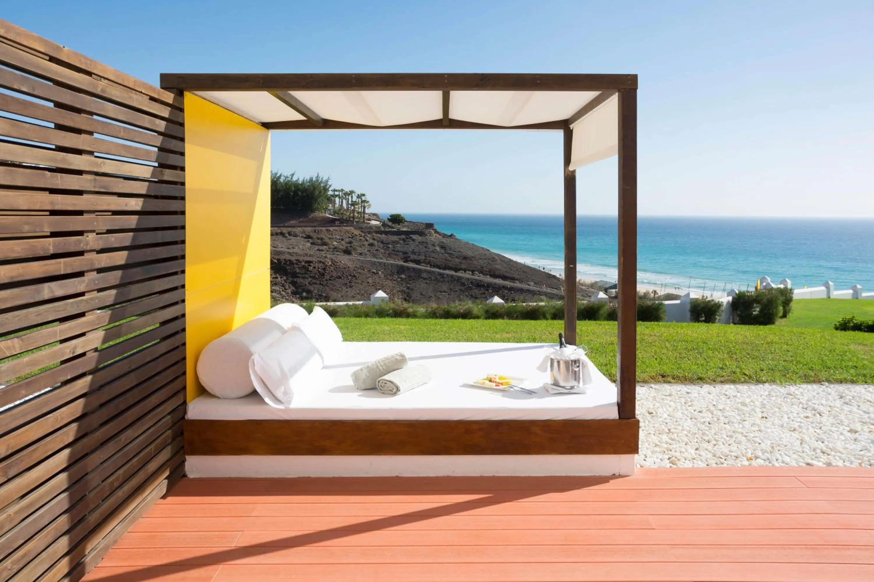 Photo of the whole room in Club Jandía Princess