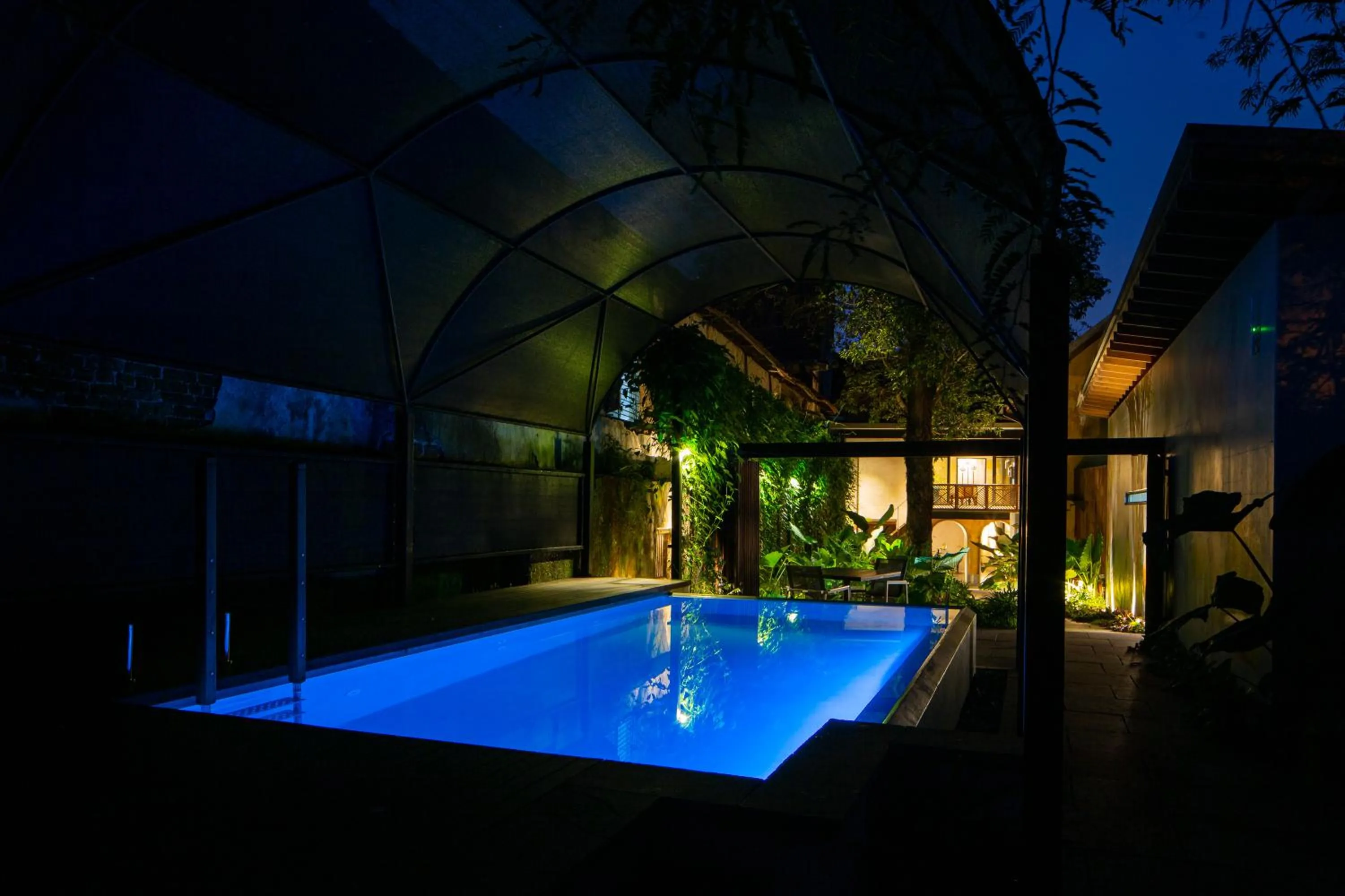 Swimming pool in The Postcard Mandalay Hall, Kochi