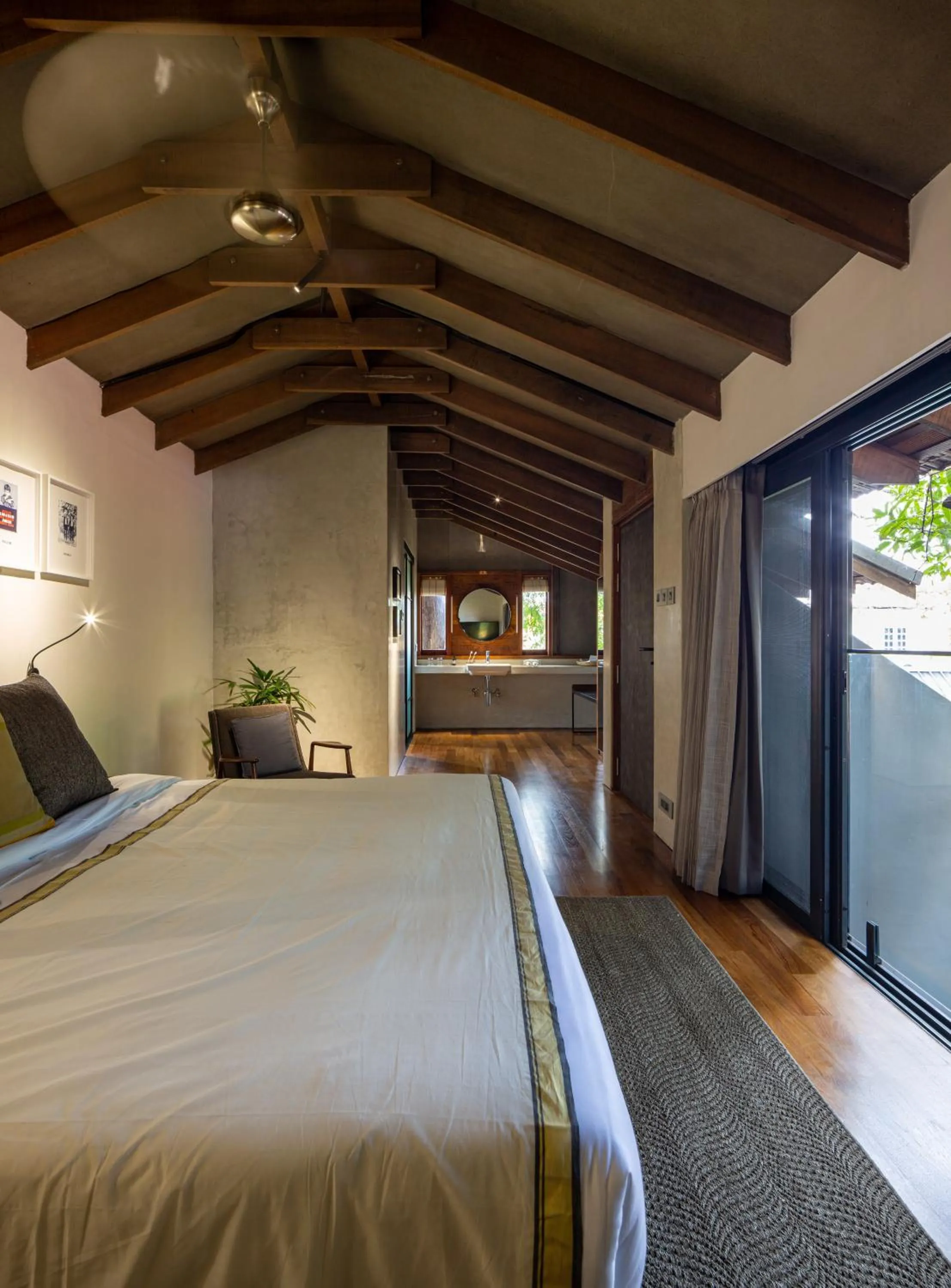 Photo of the whole room, Bed in The Postcard Mandalay Hall, Kochi