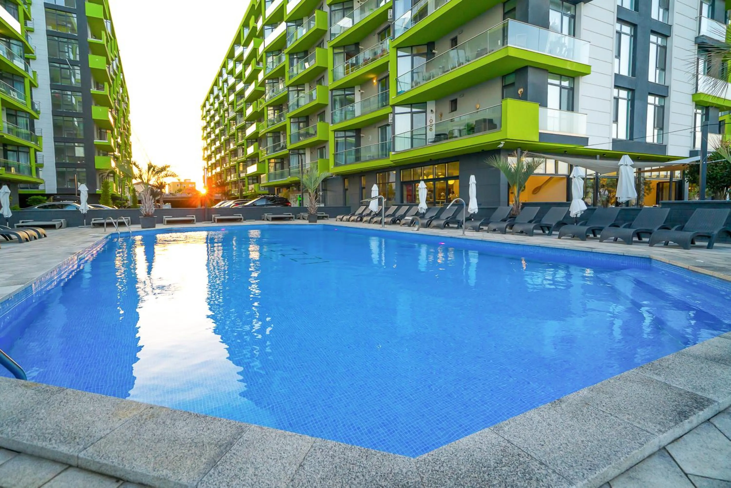 Swimming pool in Alezzi Beach Resort