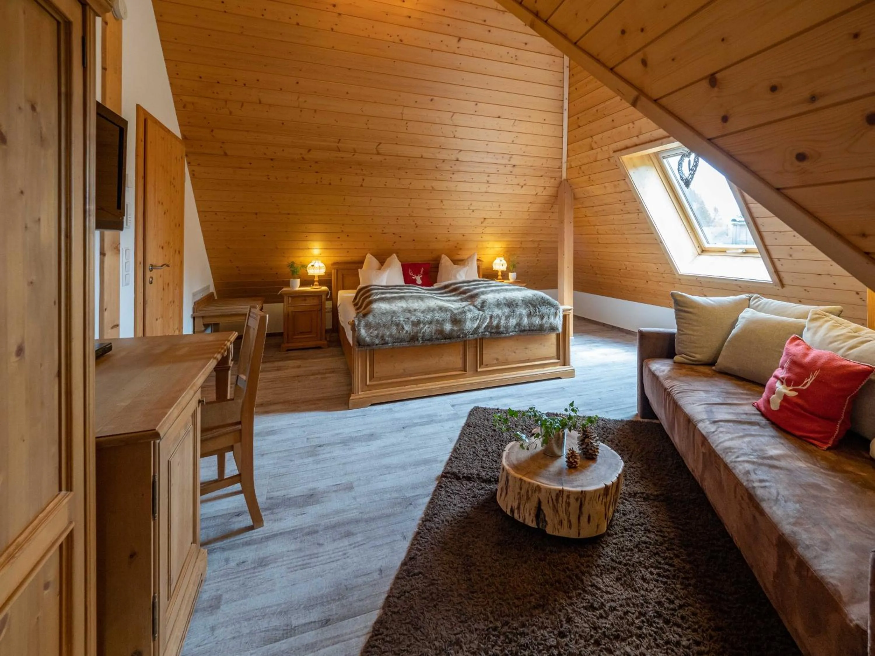 Bed in Hotel & Restaurant Grüner Baum - Die Grüne Oase Am Feldberg