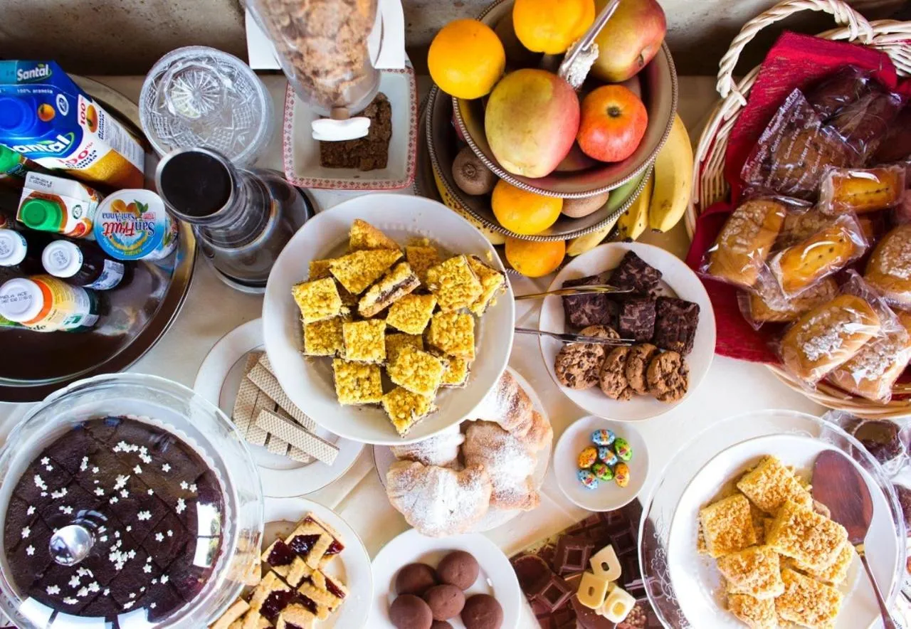 Food in Al Vecchio Fontanile B&B