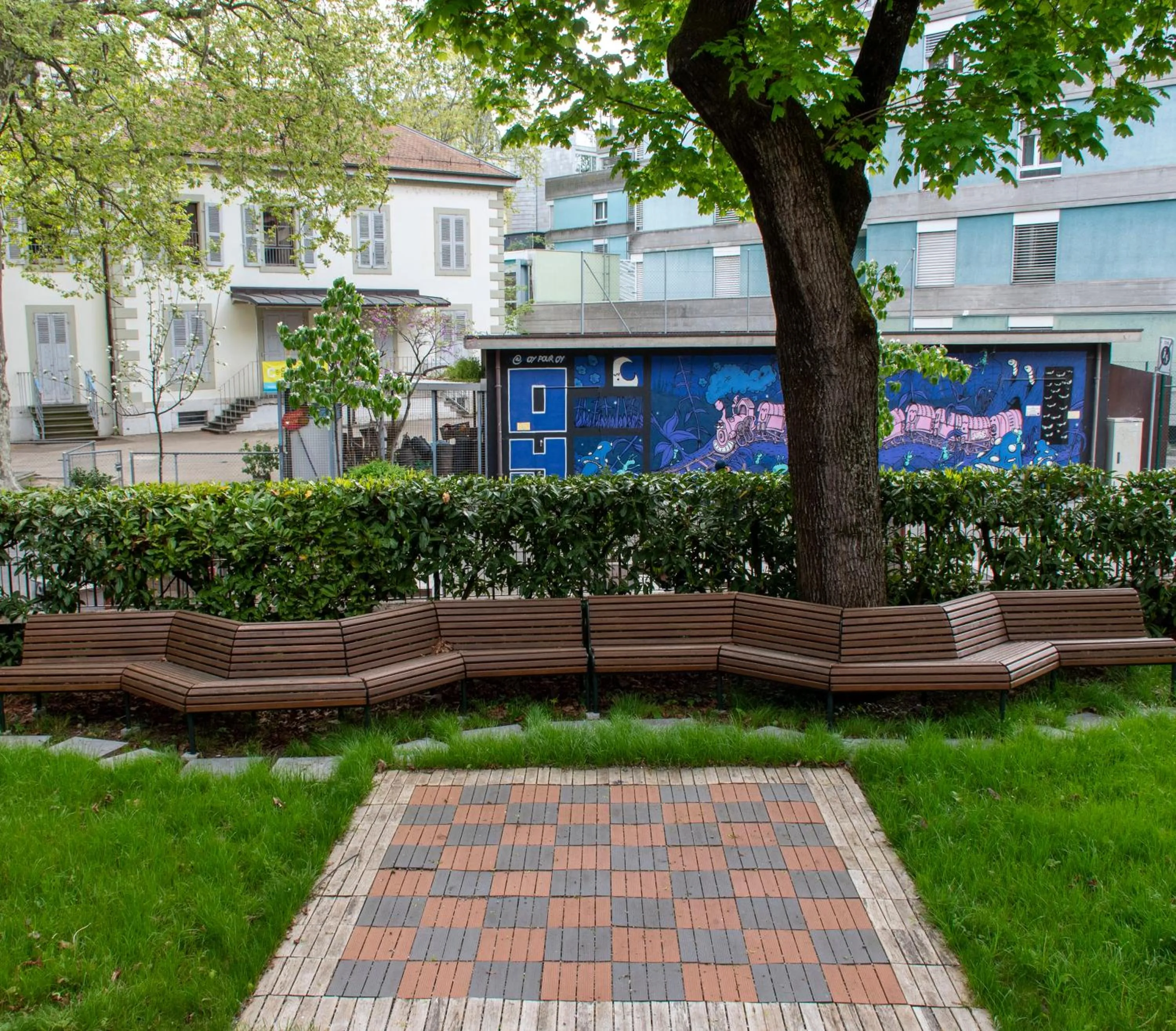Inner courtyard view in Geneva Hostel
