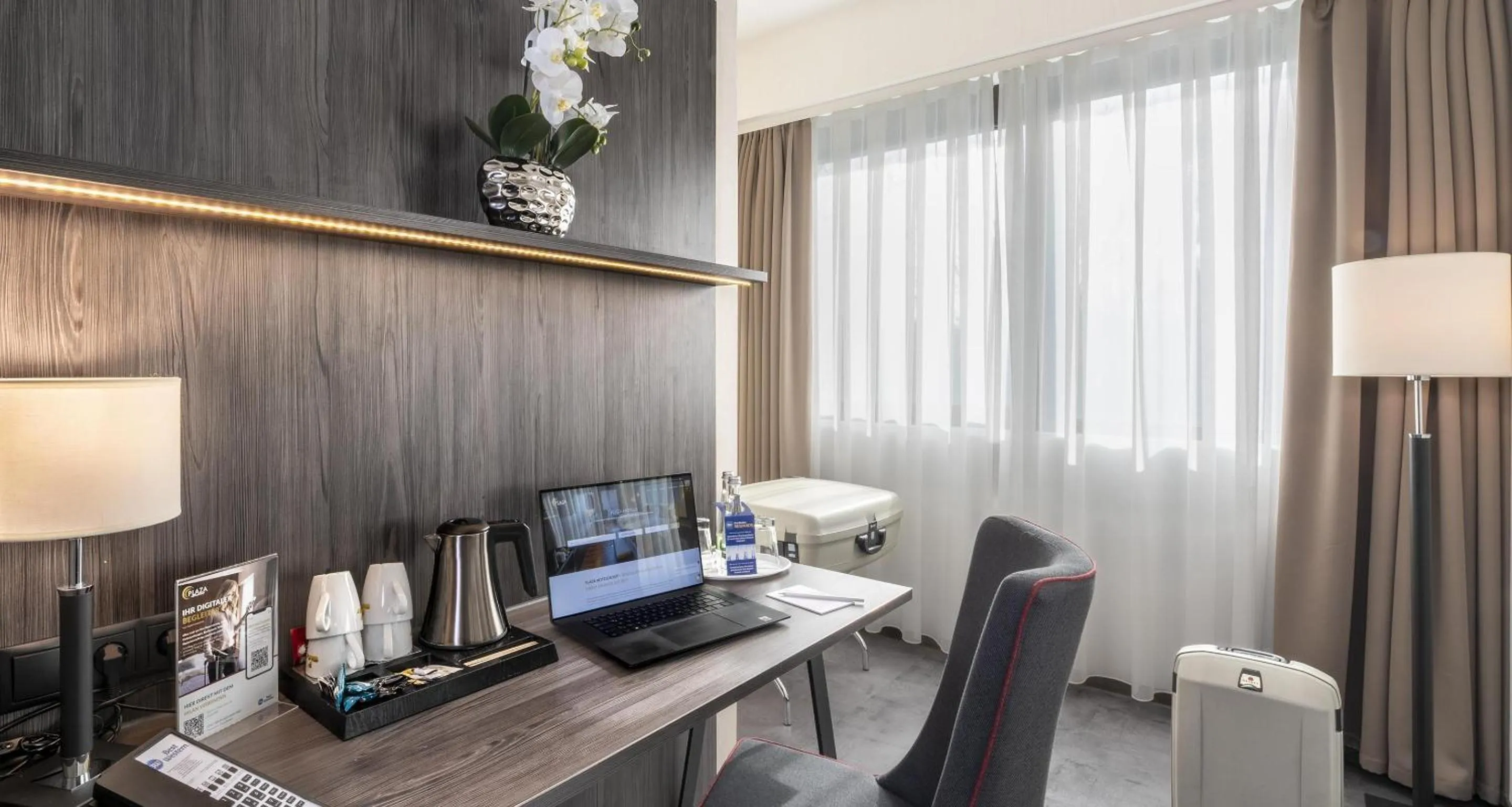 Bedroom in Best Western Plaza Hotel Mannheim