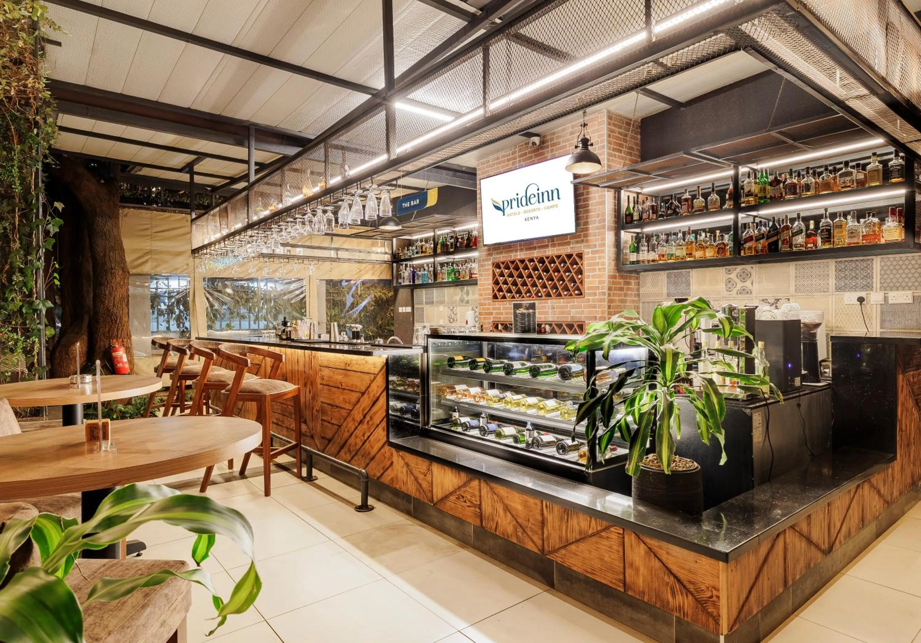 Lounge or bar in PrideInn Westlands Luxury Boutique Hotel