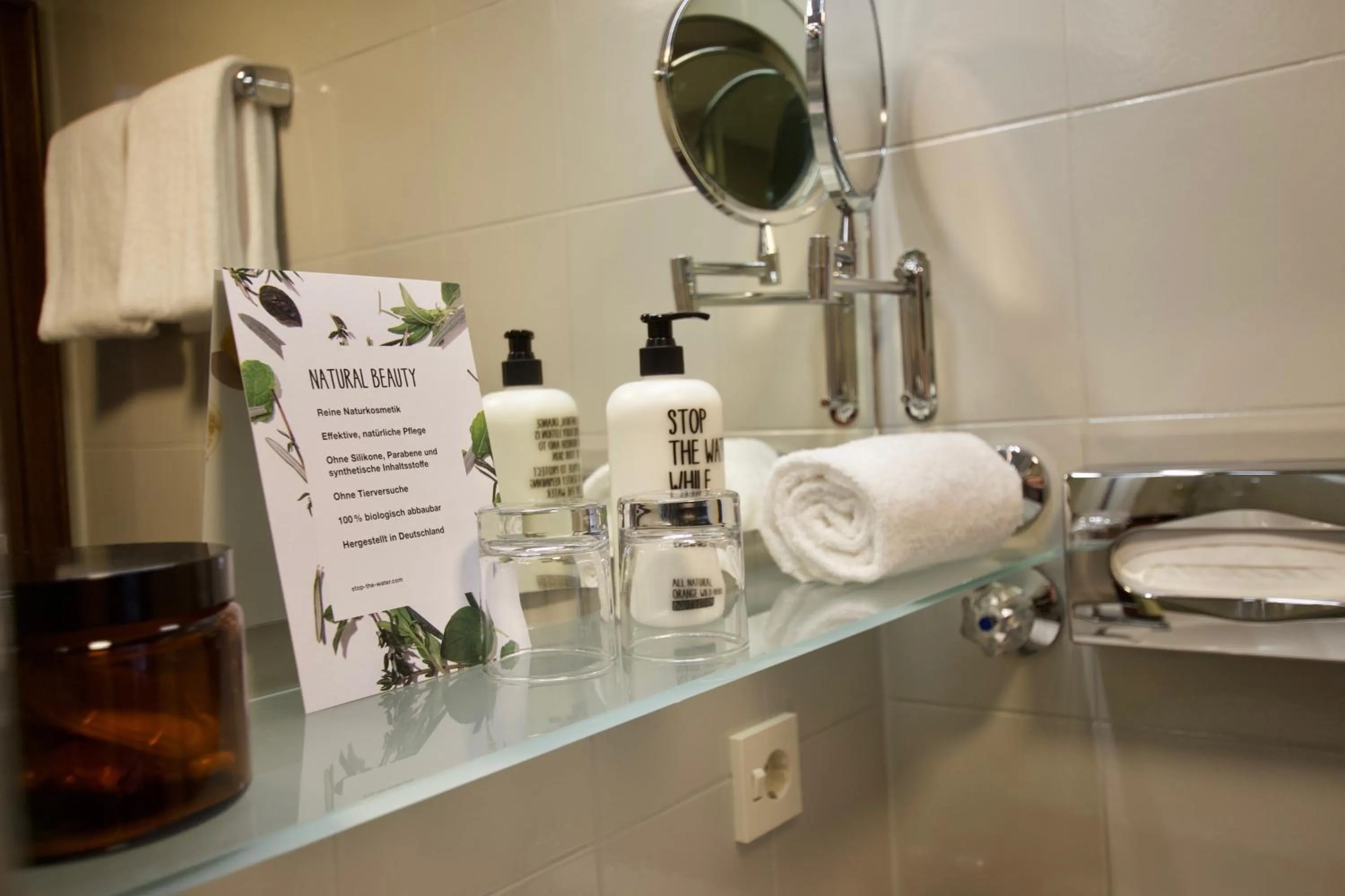 Bathroom in Hotel Tari