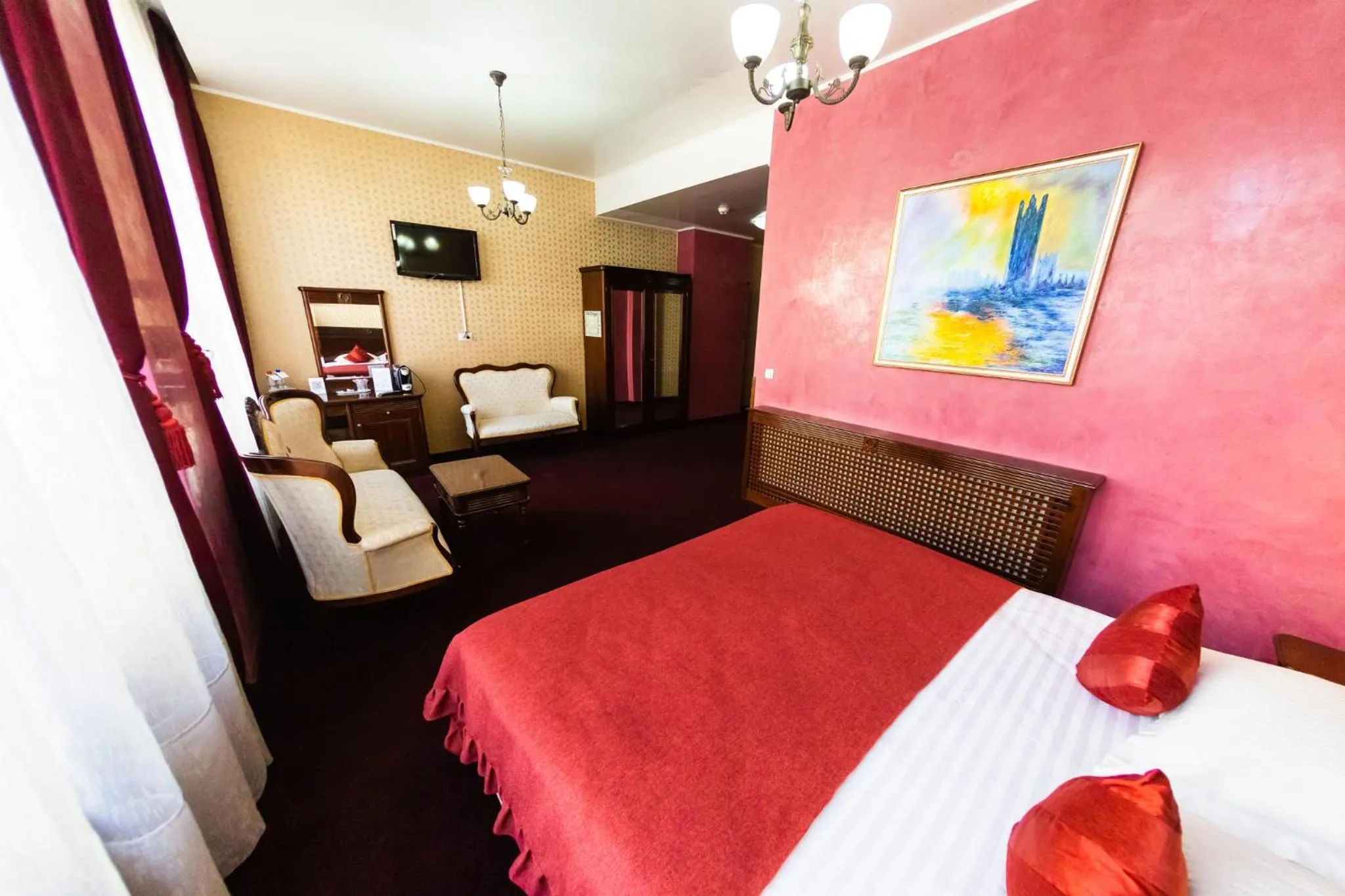 Bed in Daily Plaza Hotel