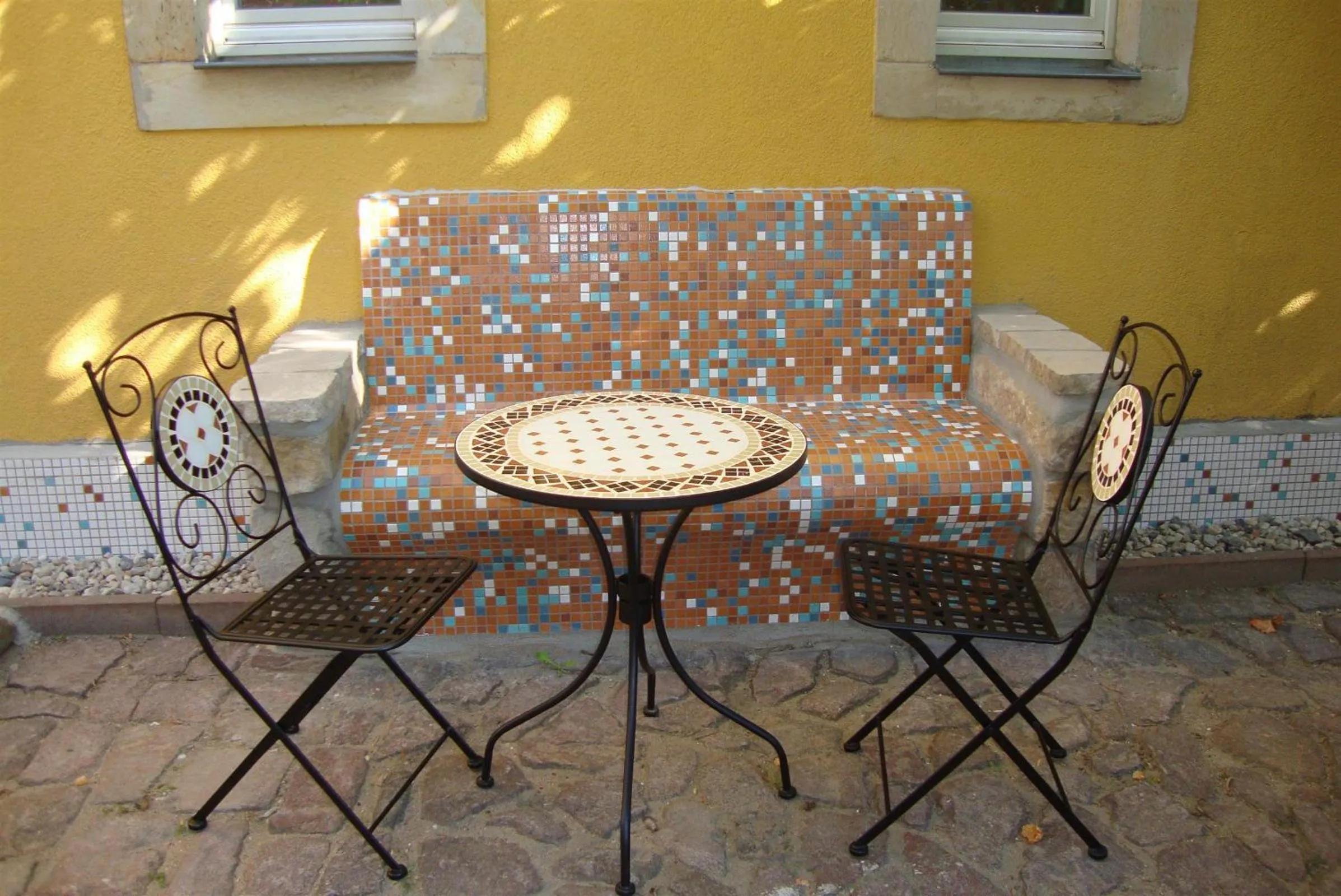 Seating area in Art Apartments