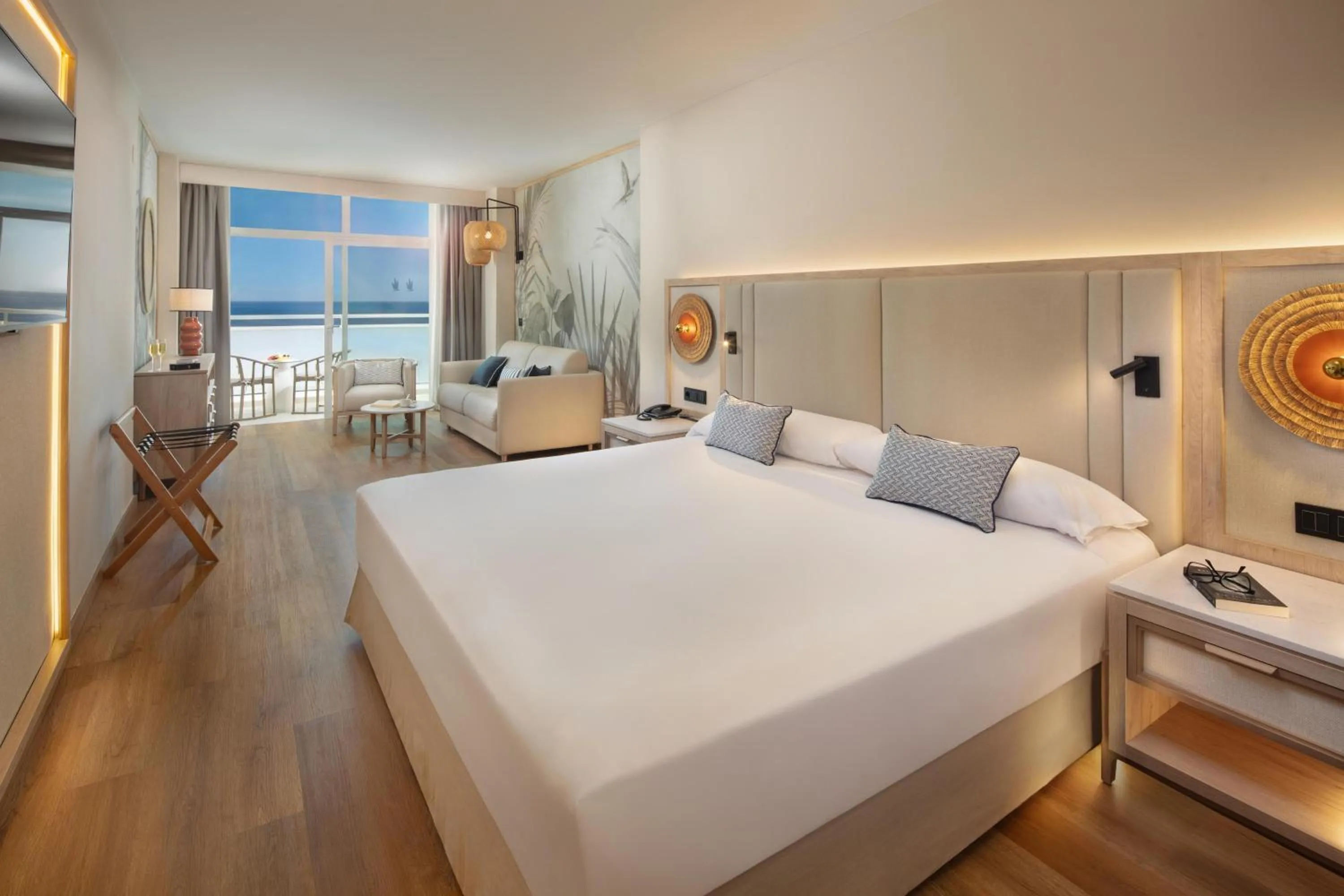 Photo of the whole room, Bed in Princess Taurito