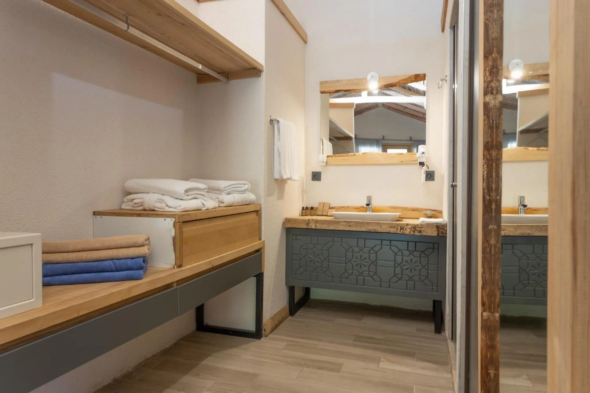 Bathroom in Suna Village Hotel & Bungalow Fethiye