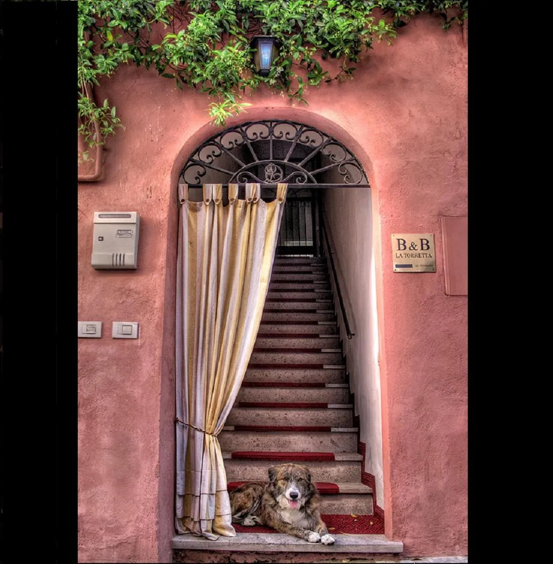 Facade/entrance in La Torretta