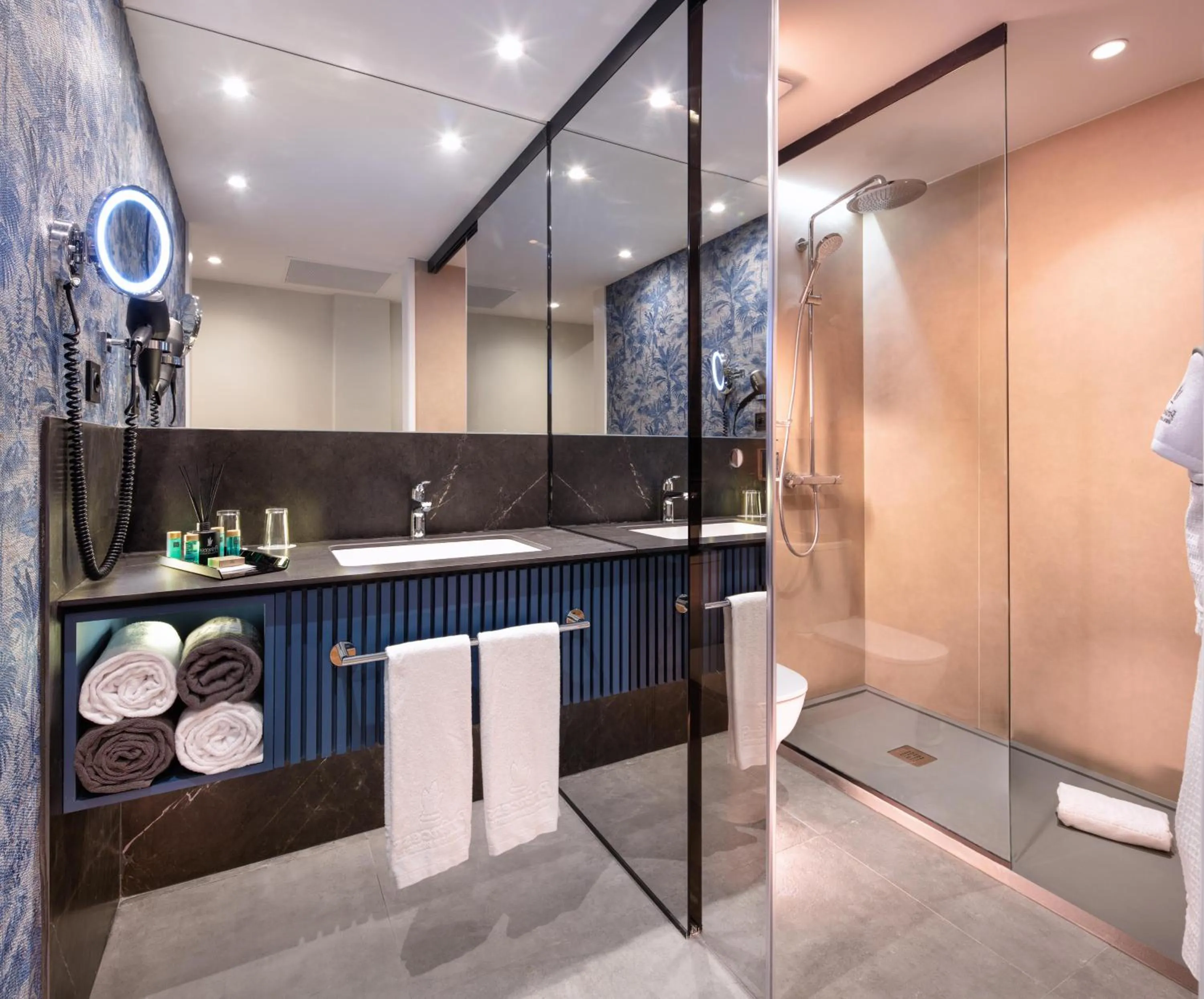 Swimming pool in Princess Inspire Tenerife - Adults Only