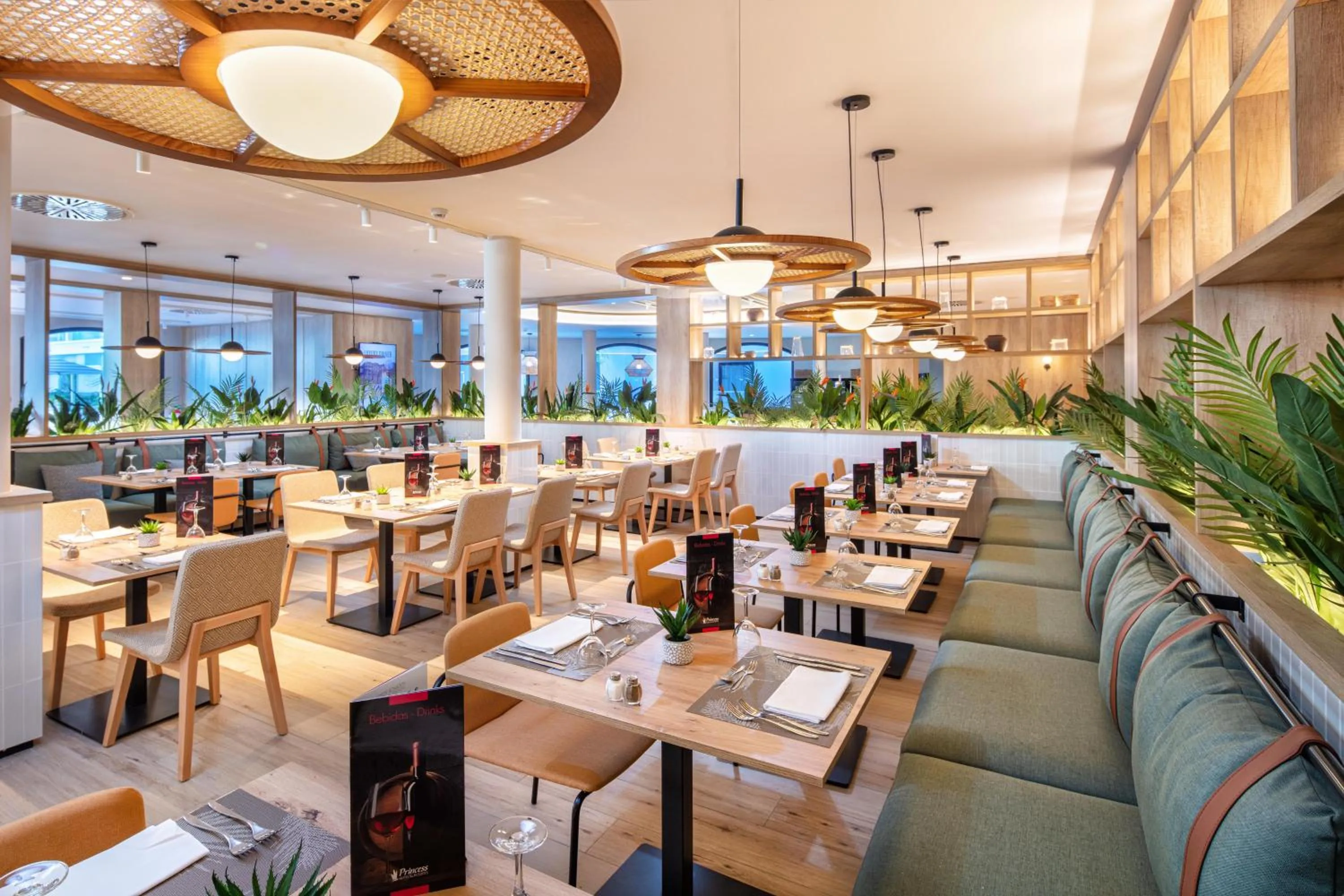 Restaurant/places to eat in Princess Inspire Tenerife - Adults Only