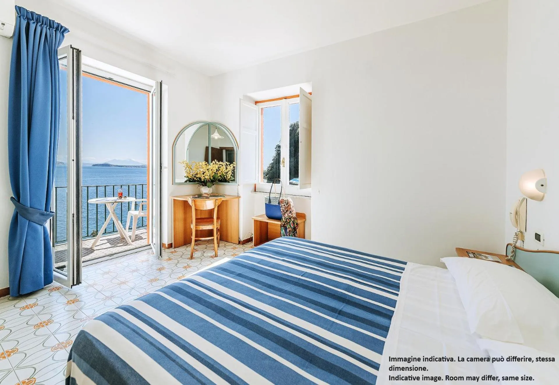 View (from property/room), Bed in Hotel Bagnitiello